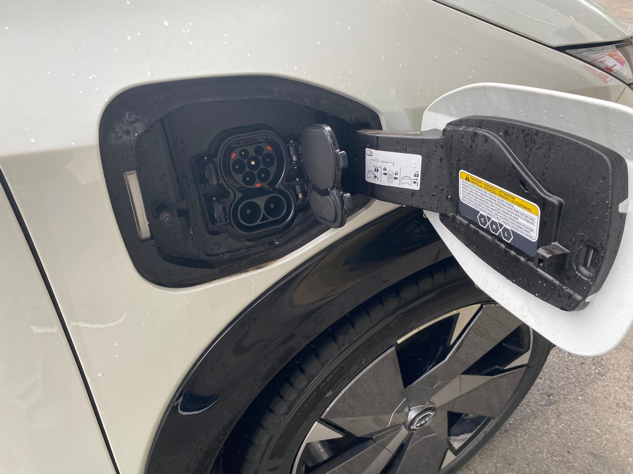 listing desktop thumbnail image 16