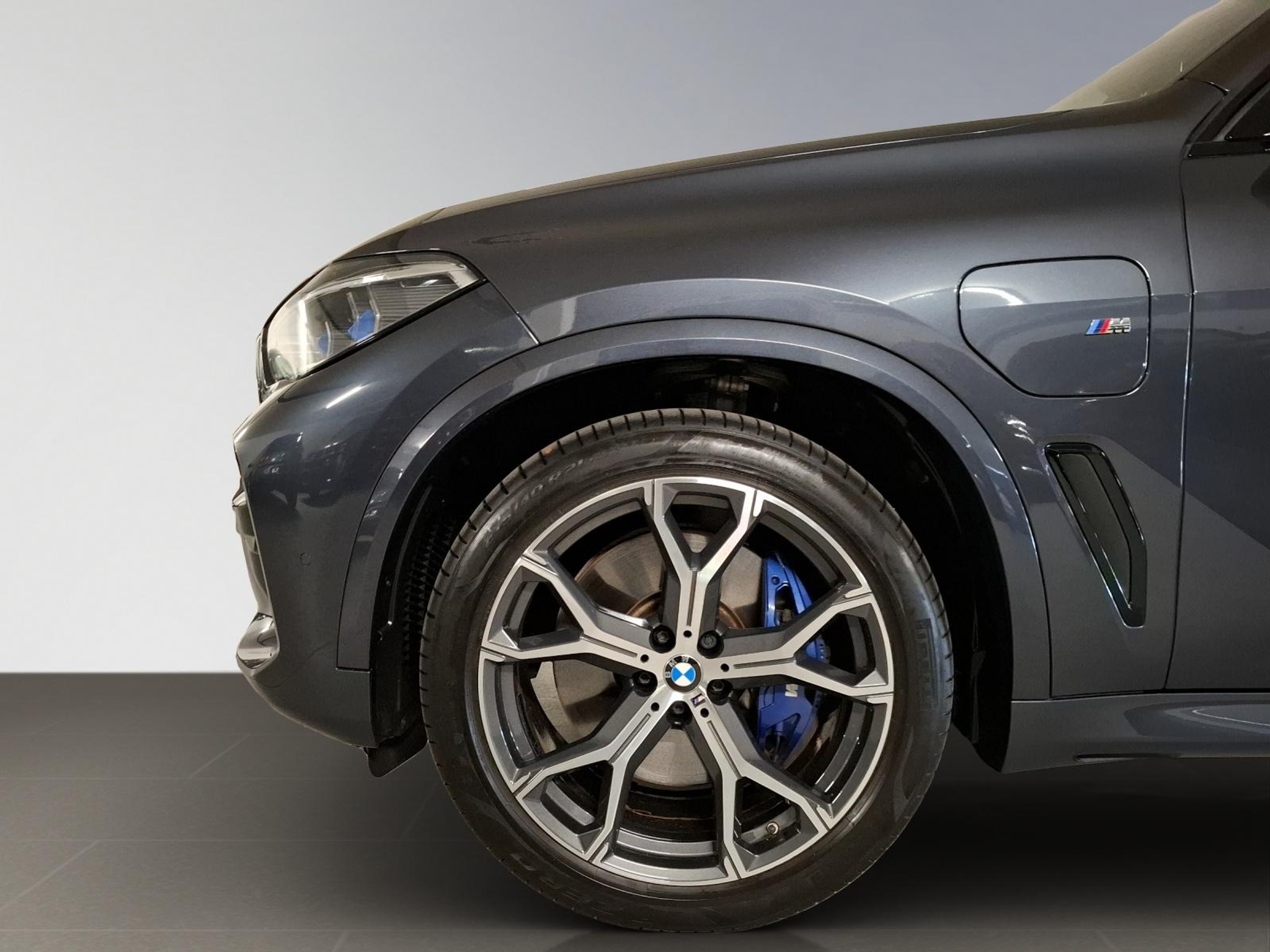 listing desktop thumbnail image 2