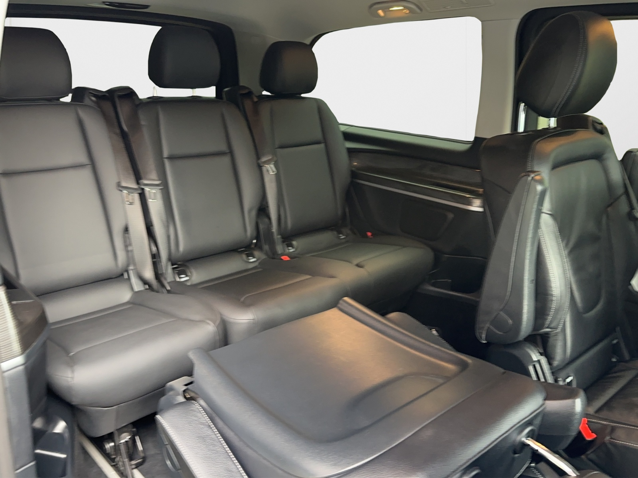 listing desktop thumbnail image 18