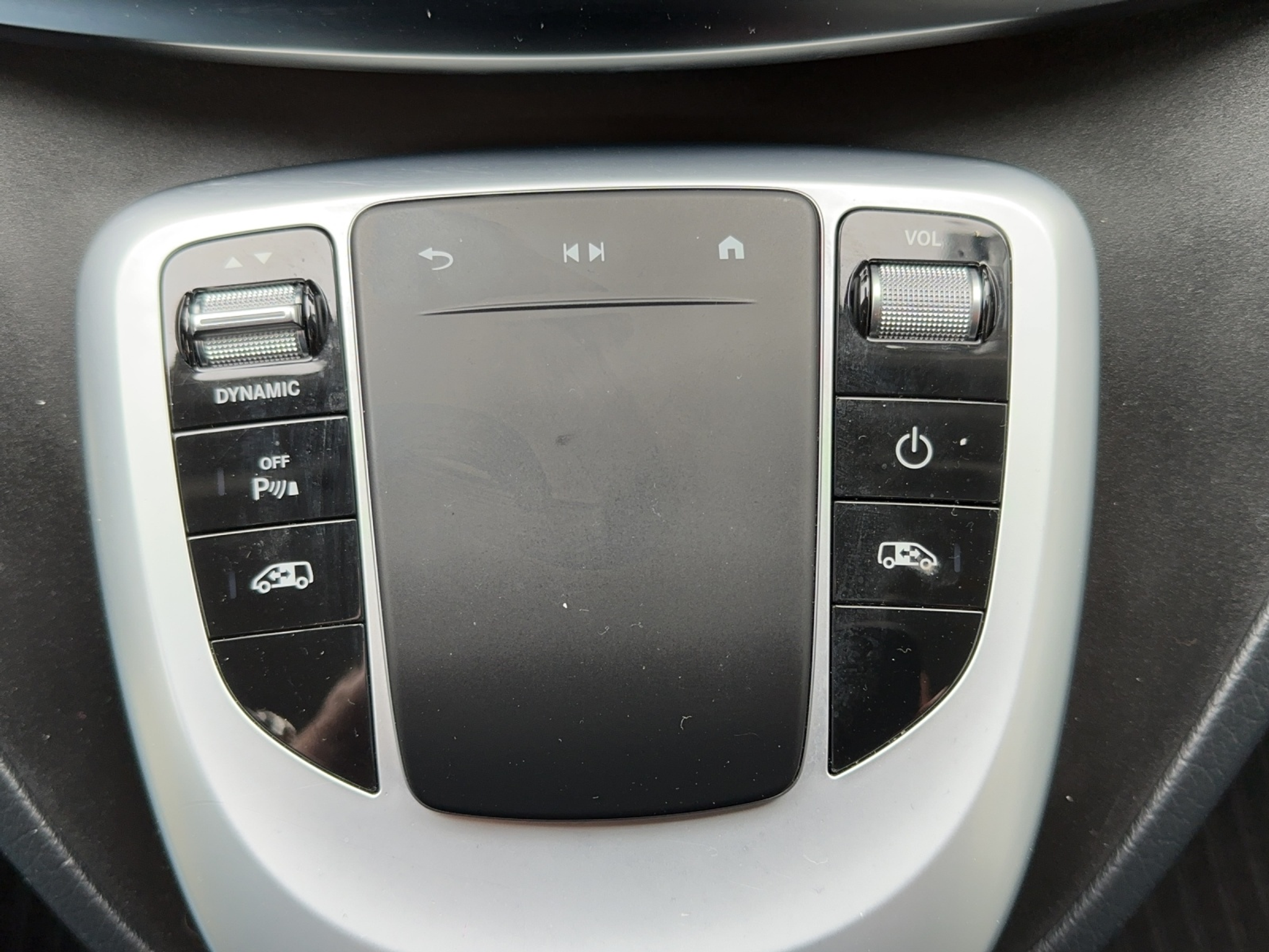 listing desktop thumbnail image 24