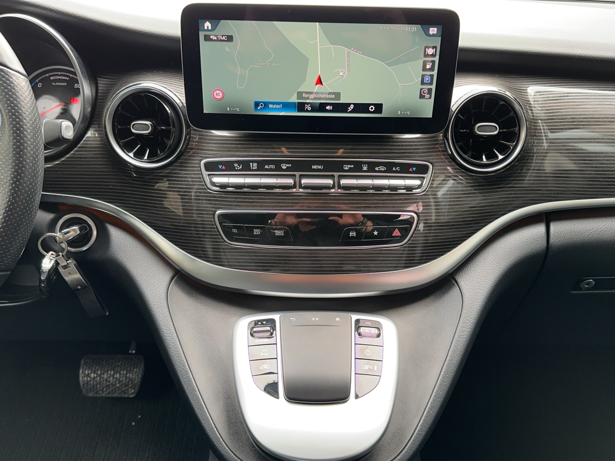 listing desktop thumbnail image 16