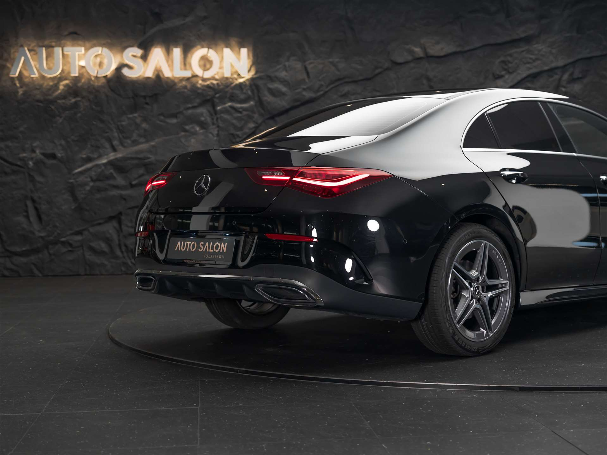 listing desktop thumbnail image 18