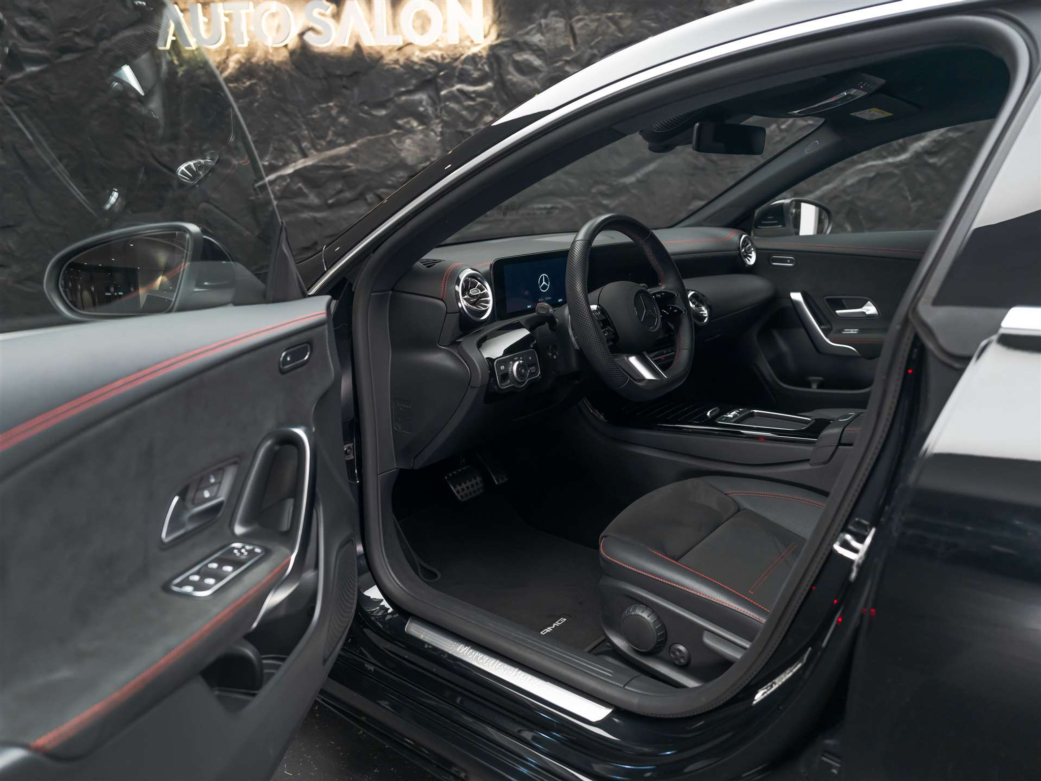 listing desktop thumbnail image 8