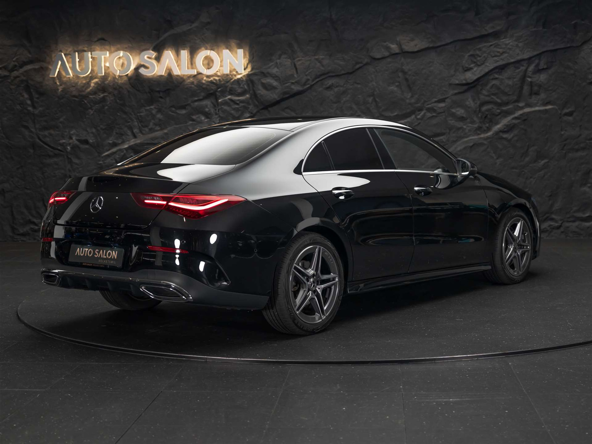 listing desktop thumbnail image 4