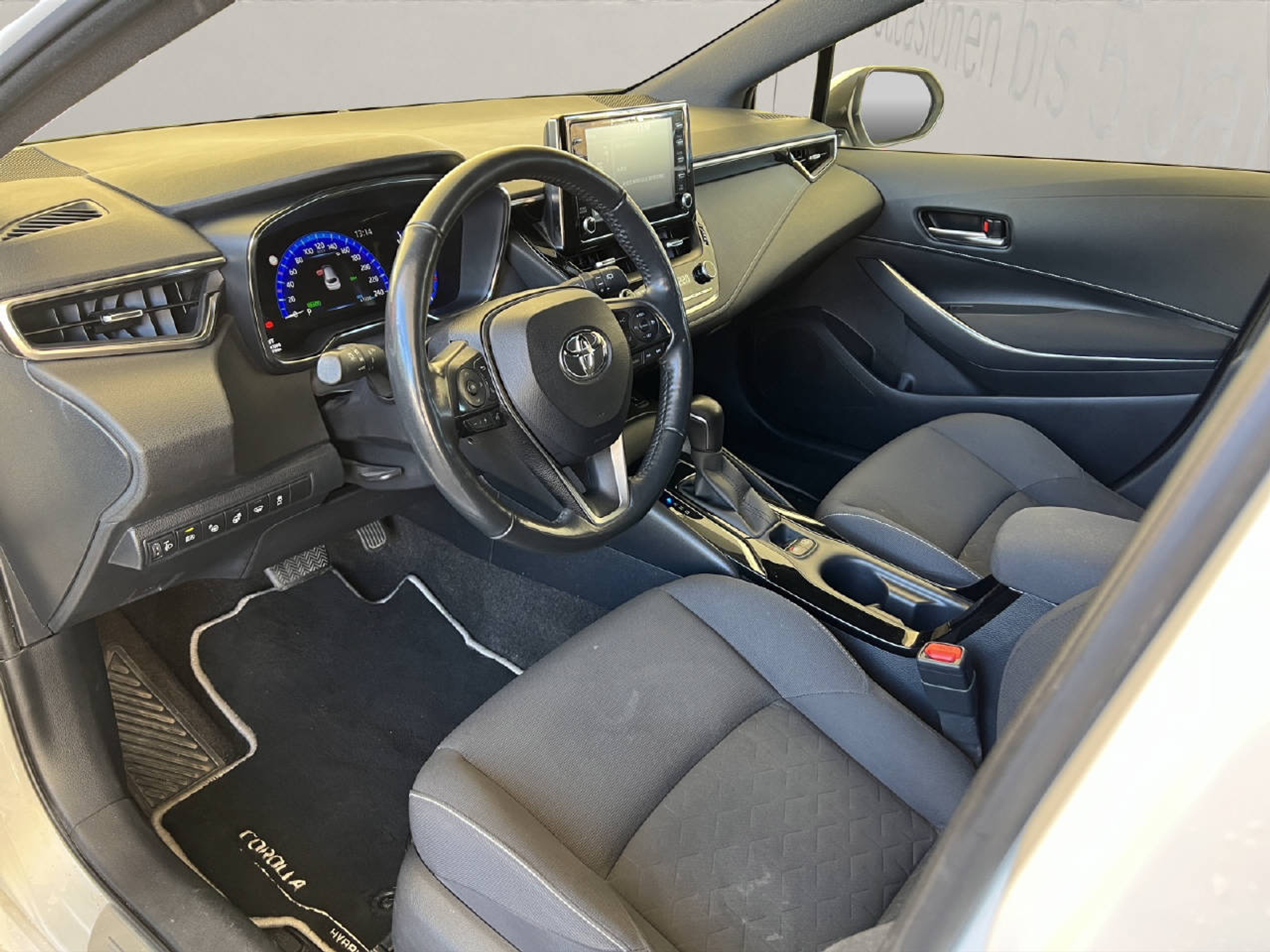 listing desktop thumbnail image 10