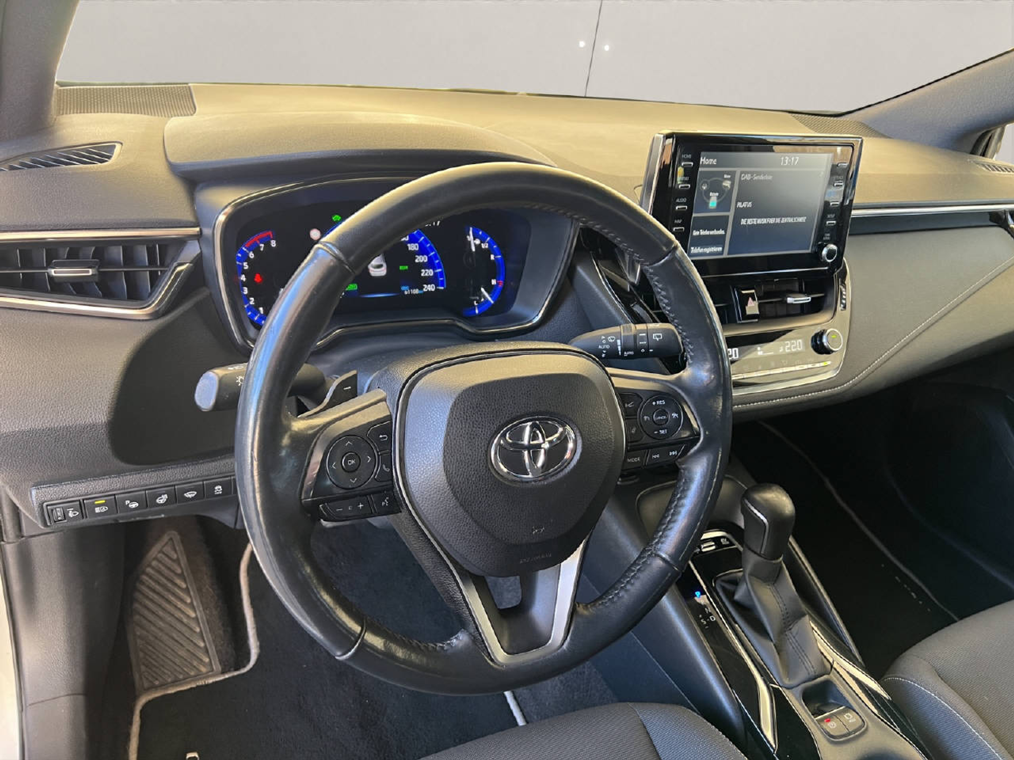 listing desktop thumbnail image 12