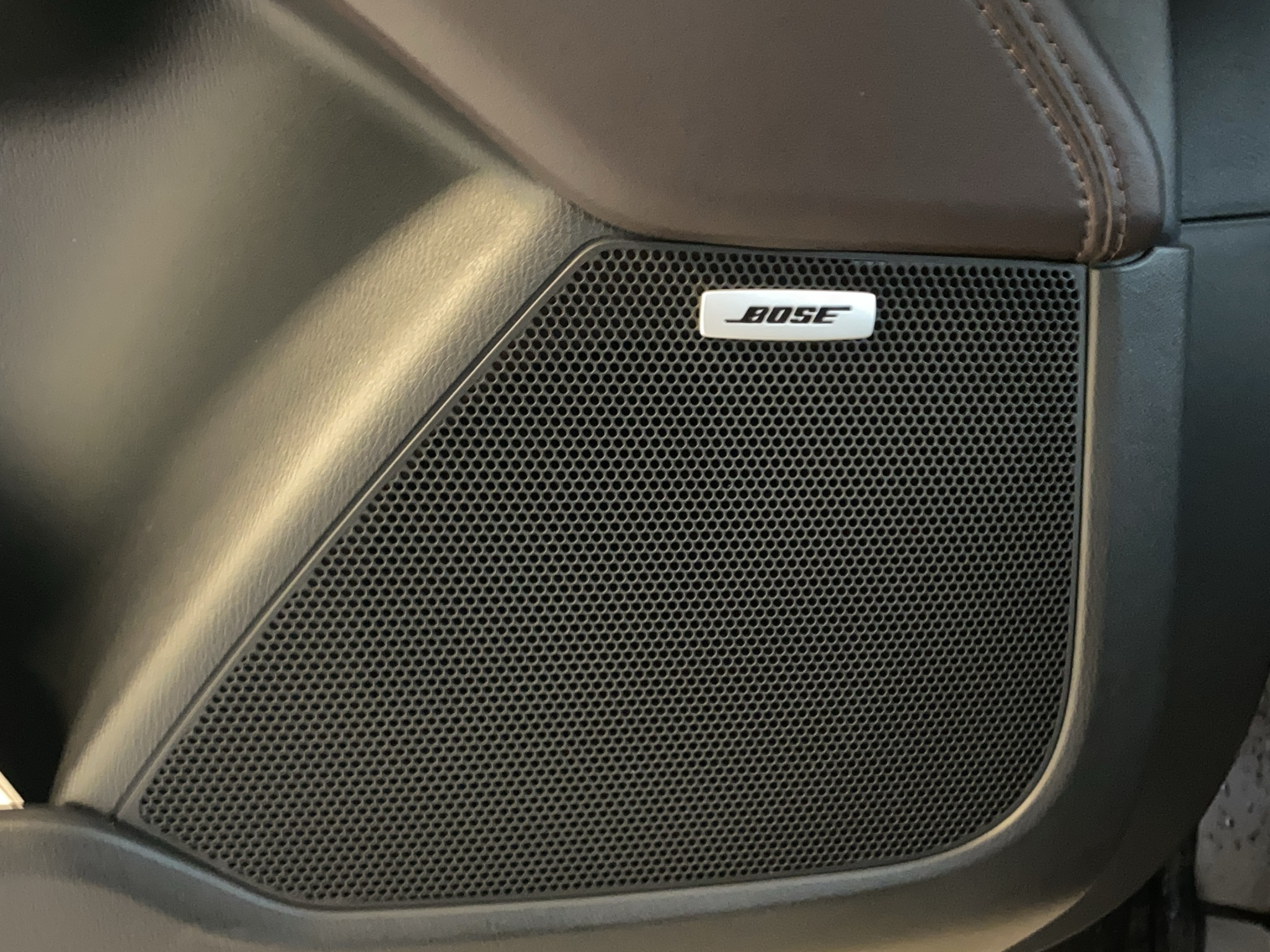 listing desktop thumbnail image 15