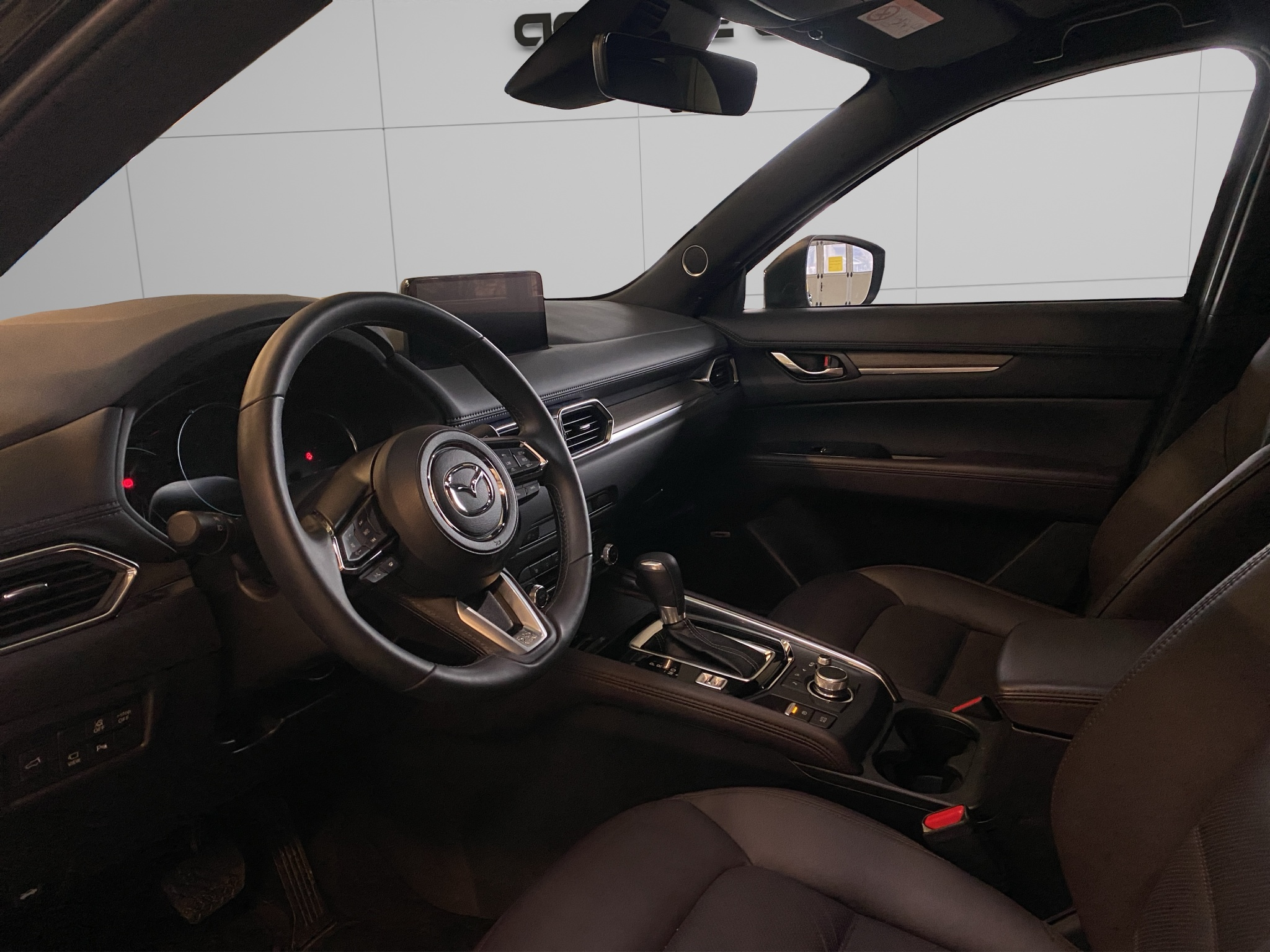 listing desktop thumbnail image 10