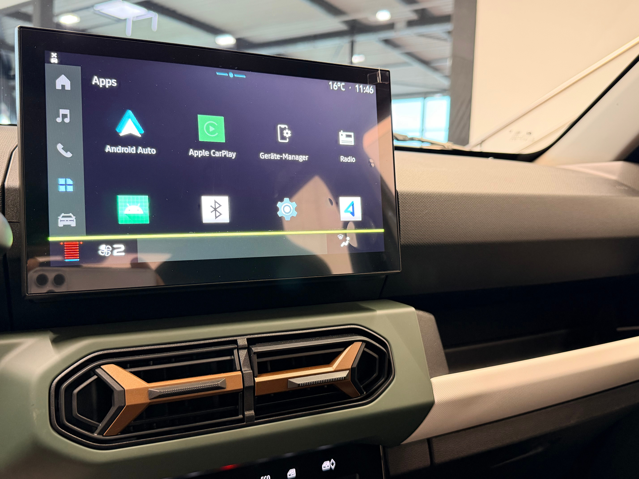 listing desktop thumbnail image 22