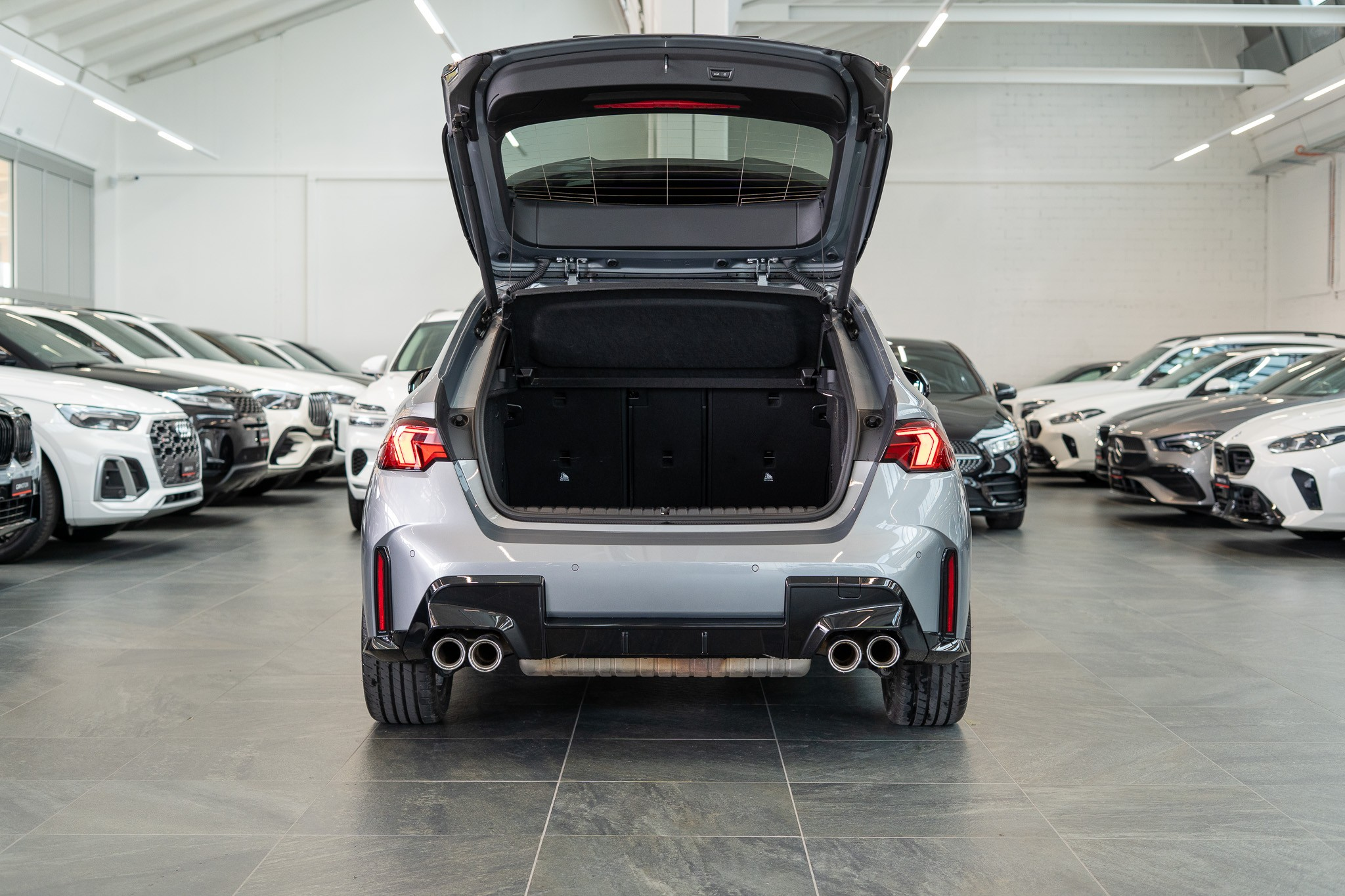 listing desktop thumbnail image 5