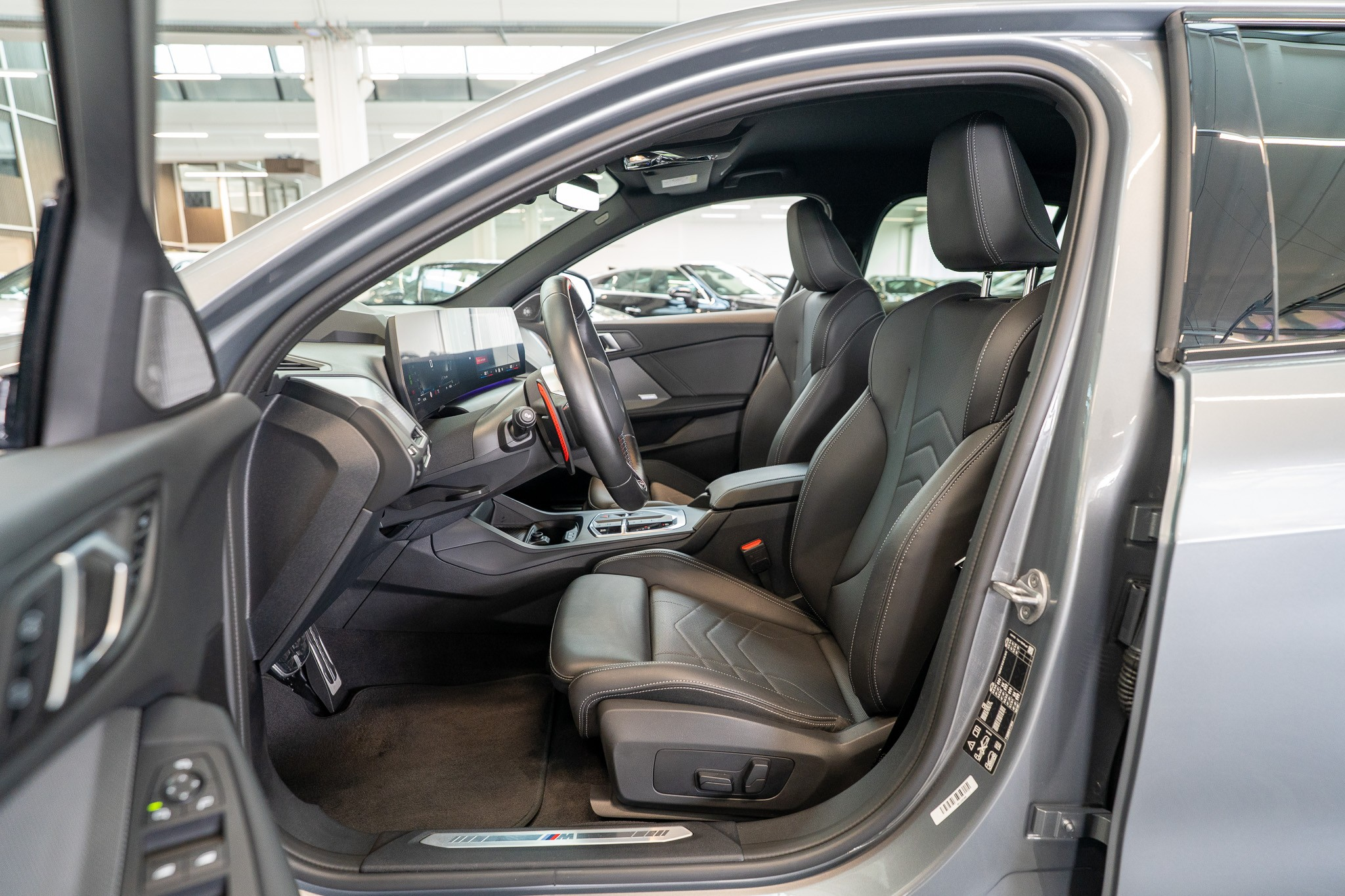 listing desktop thumbnail image 9