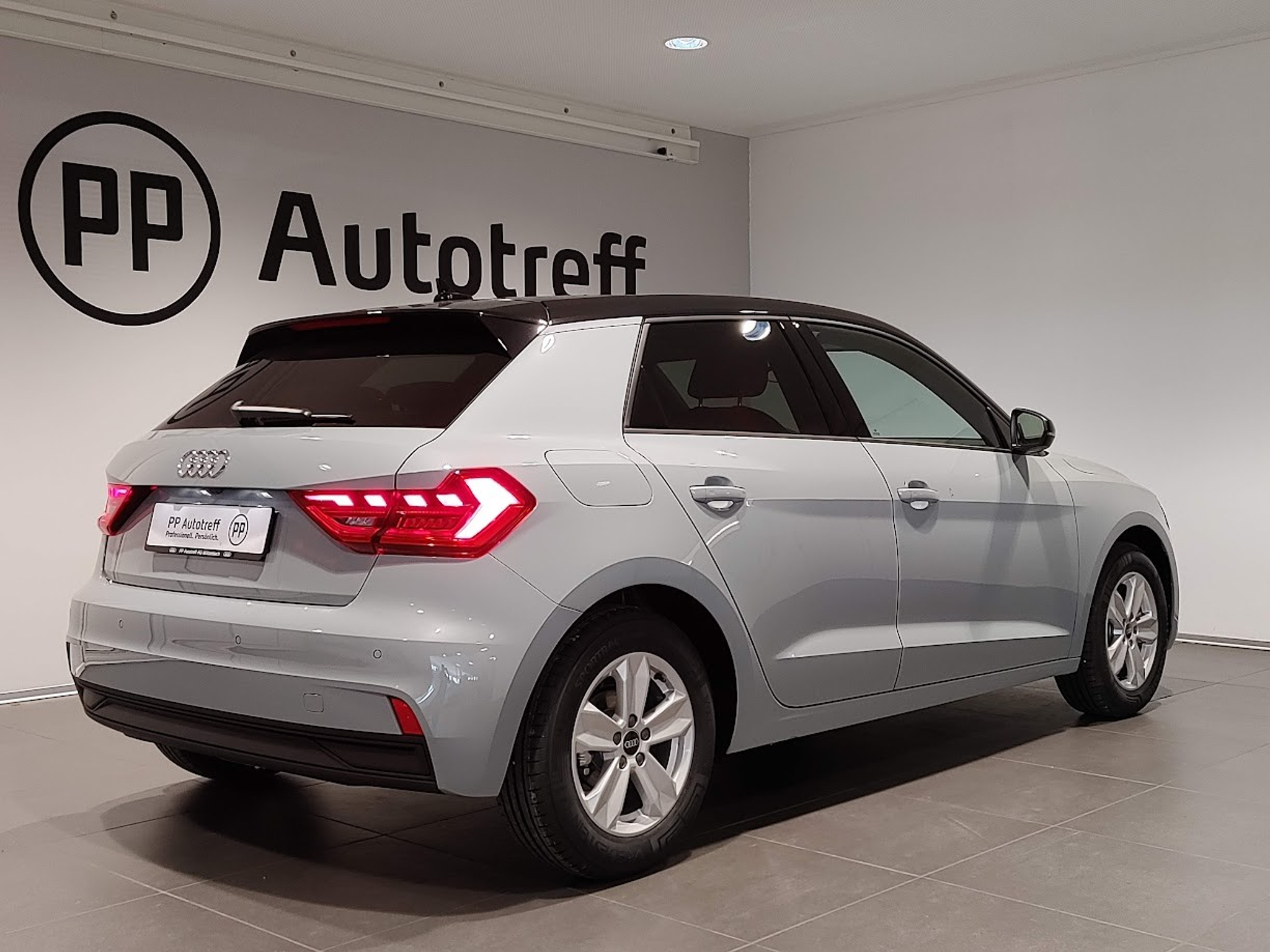 listing desktop thumbnail image 14