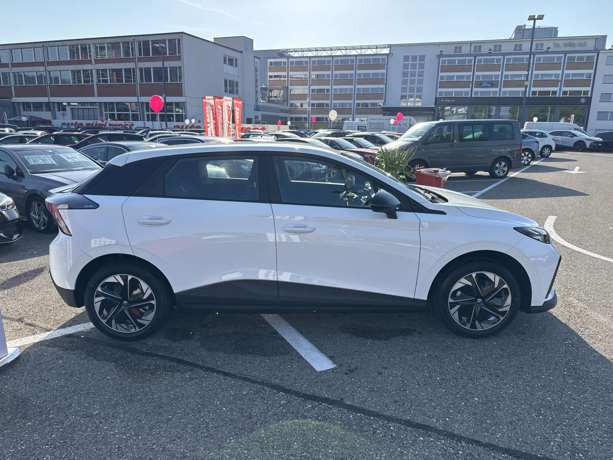 listing desktop thumbnail image 10