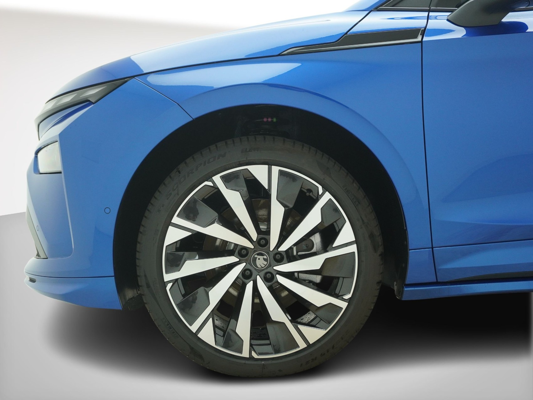 listing desktop thumbnail image 9