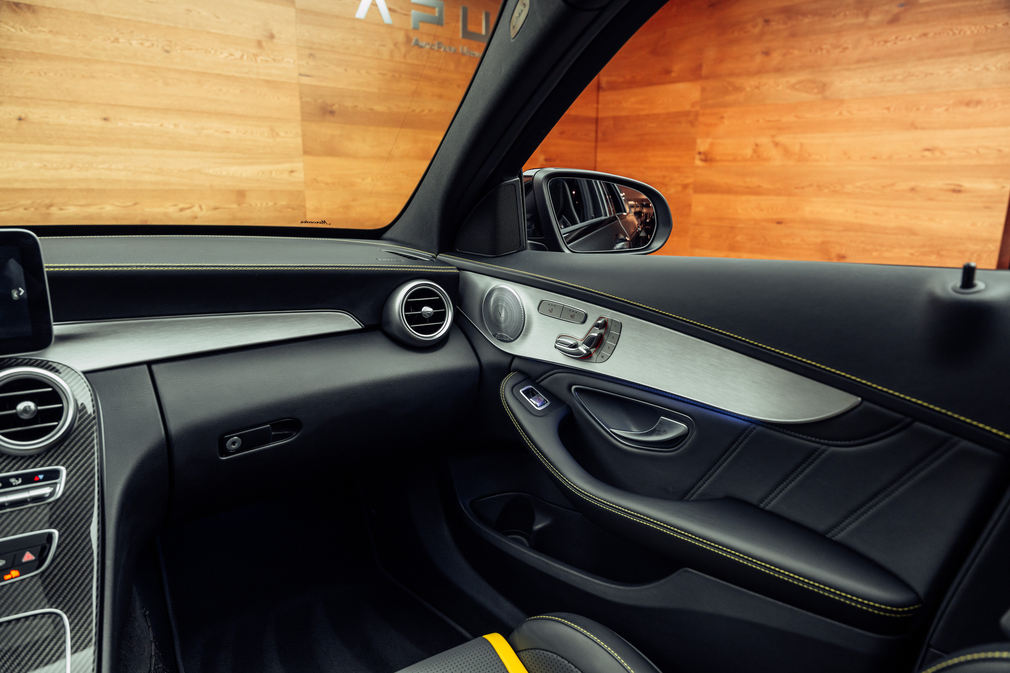 listing desktop thumbnail image 10