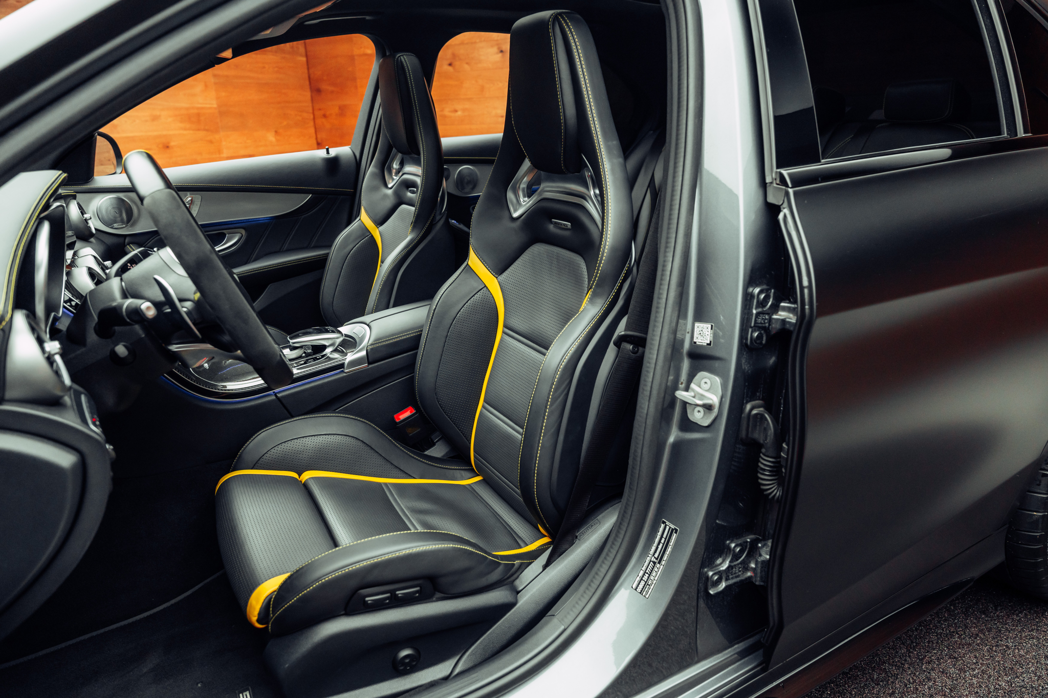 listing desktop thumbnail image 5