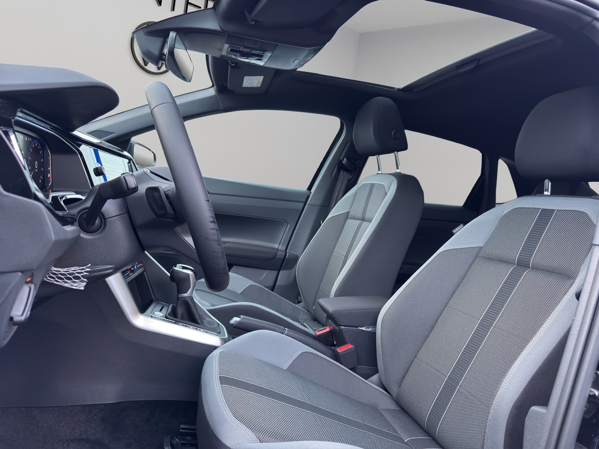 listing desktop thumbnail image 8