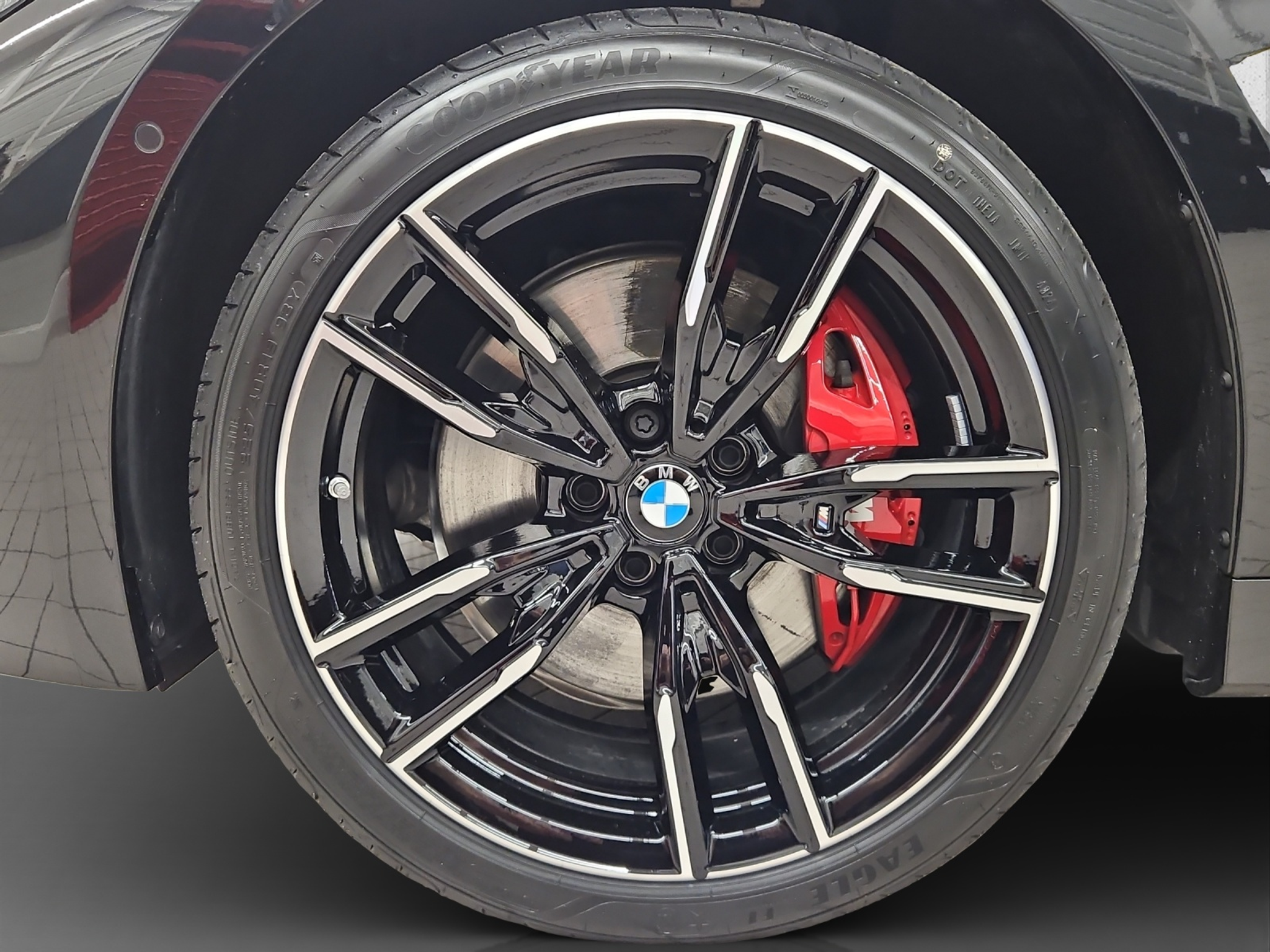 listing desktop thumbnail image 8