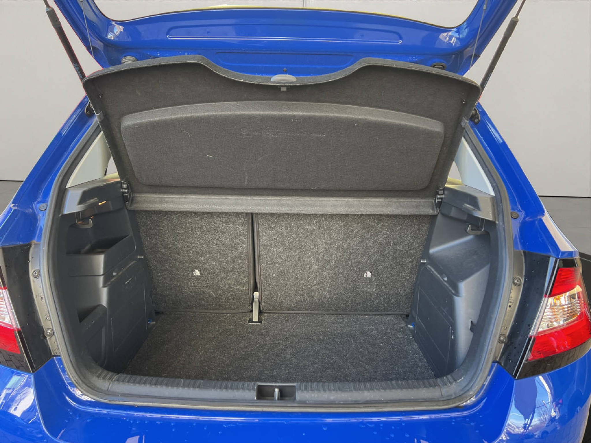 listing desktop thumbnail image 14