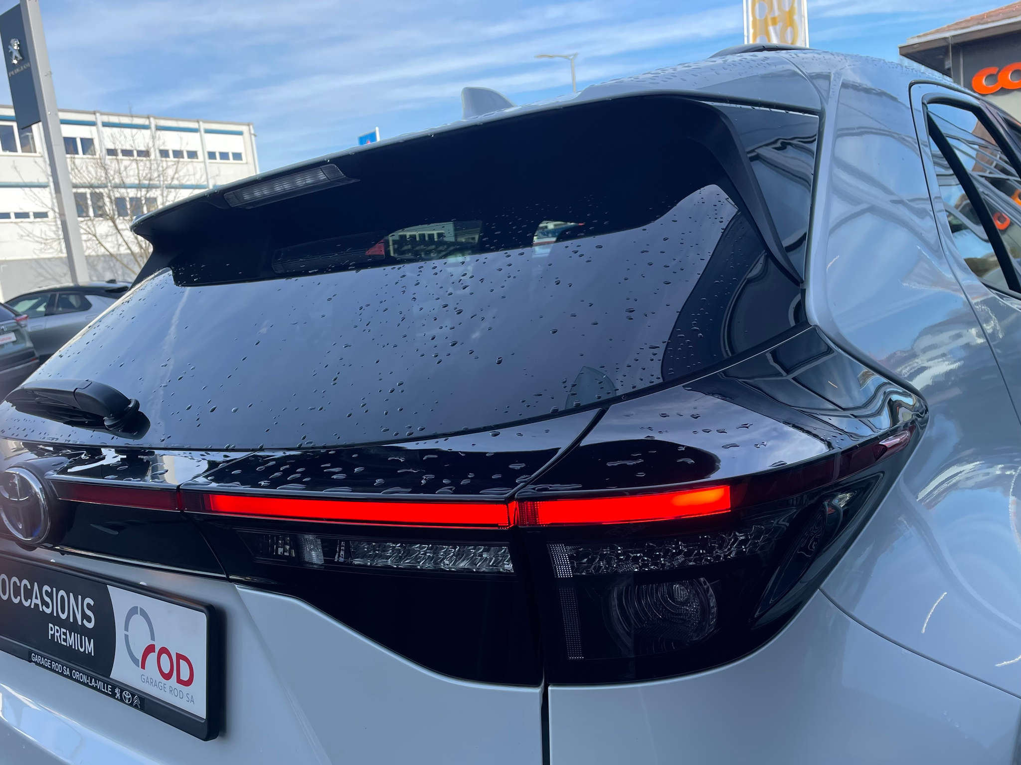 listing desktop thumbnail image 7