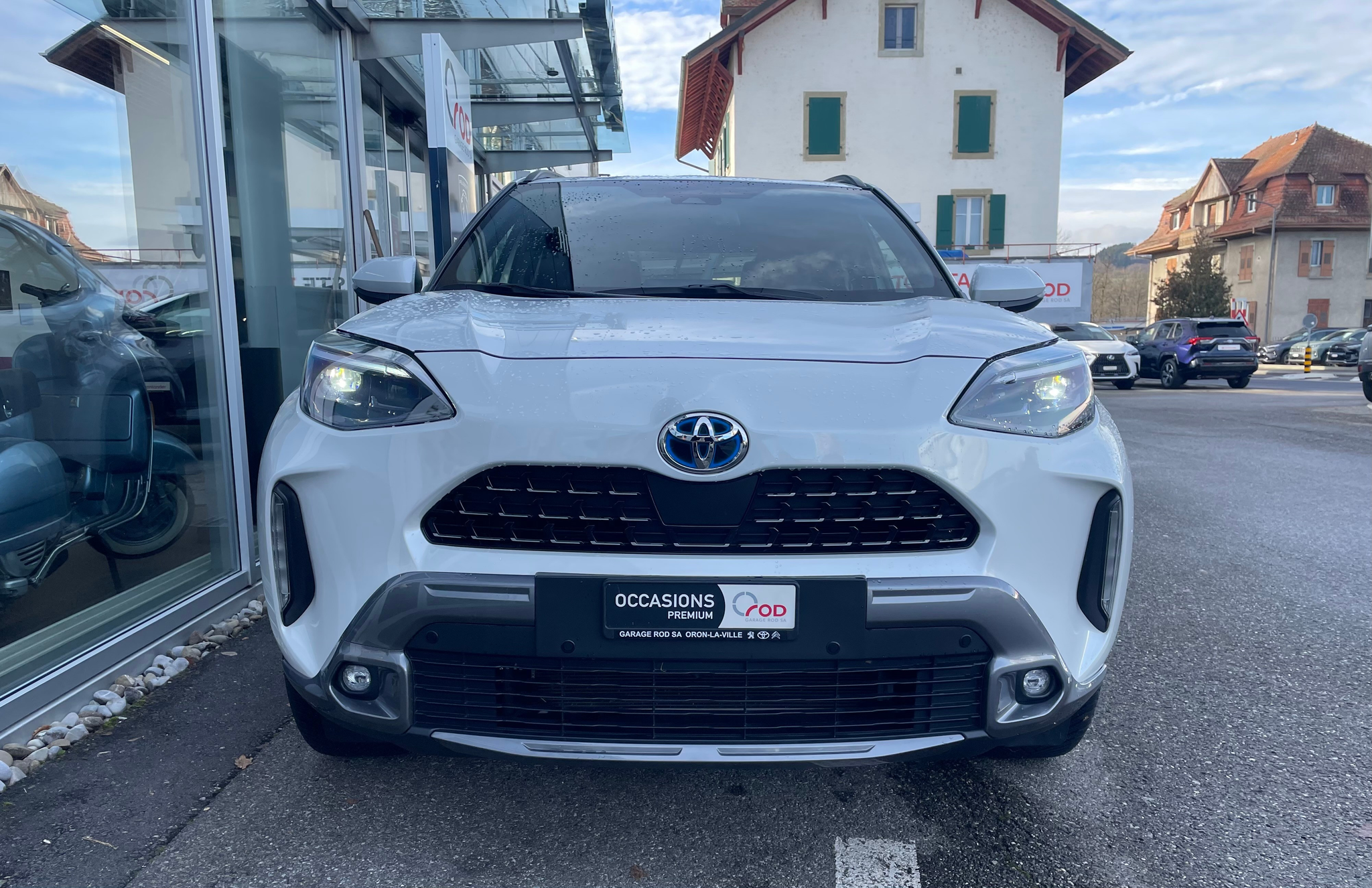 listing desktop thumbnail image 1