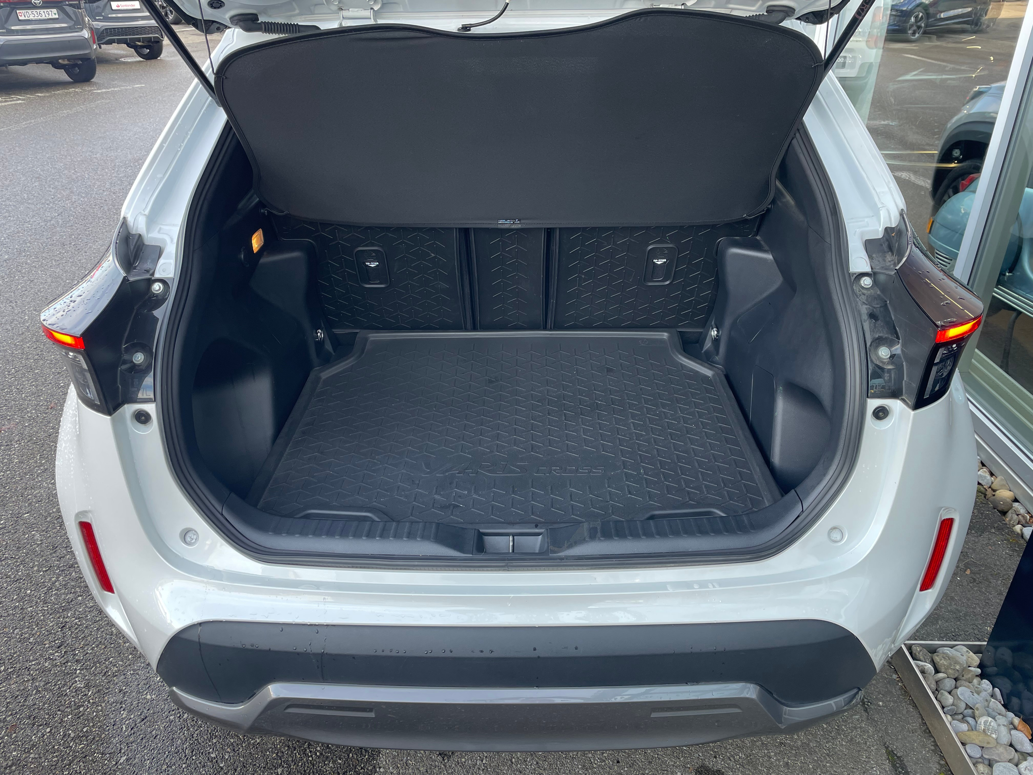 listing desktop thumbnail image 9