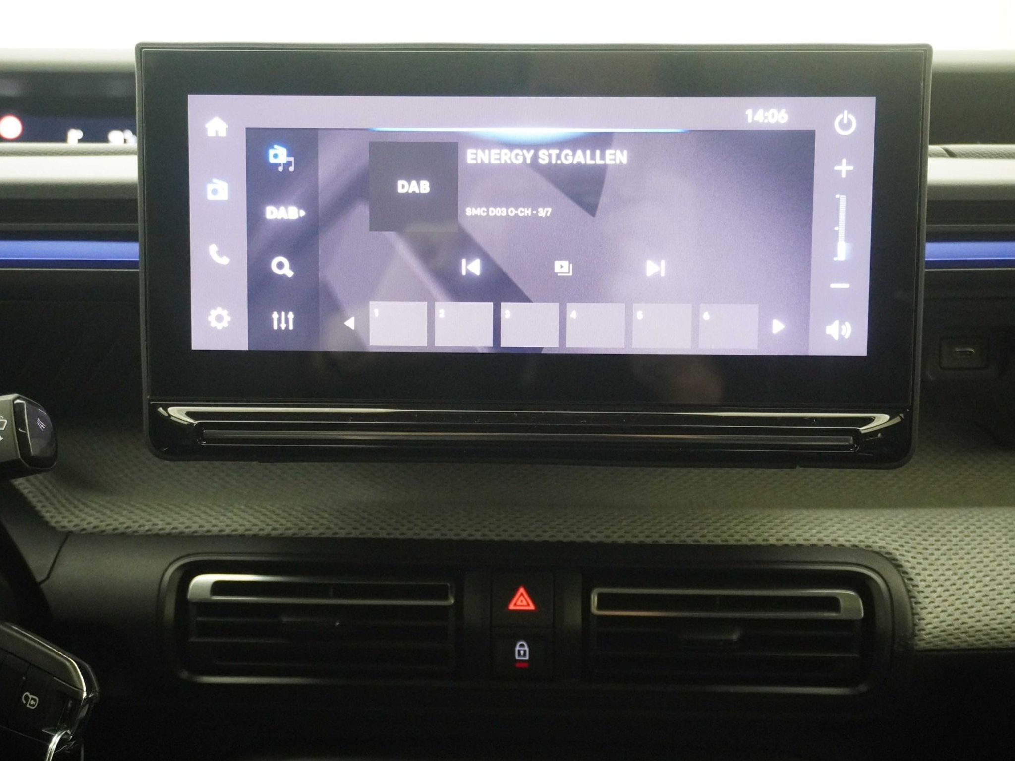 listing desktop thumbnail image 11