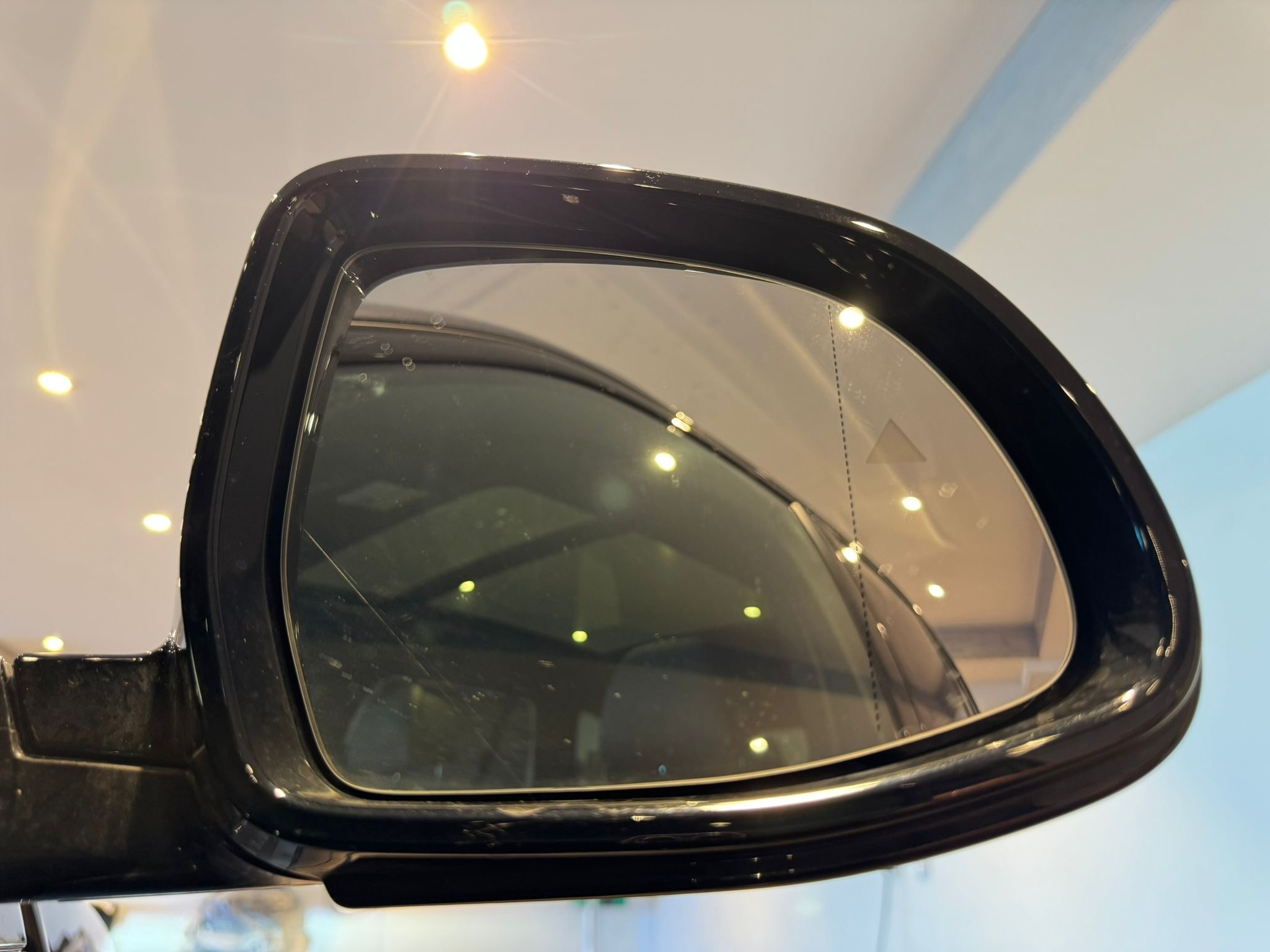 listing desktop thumbnail image 16