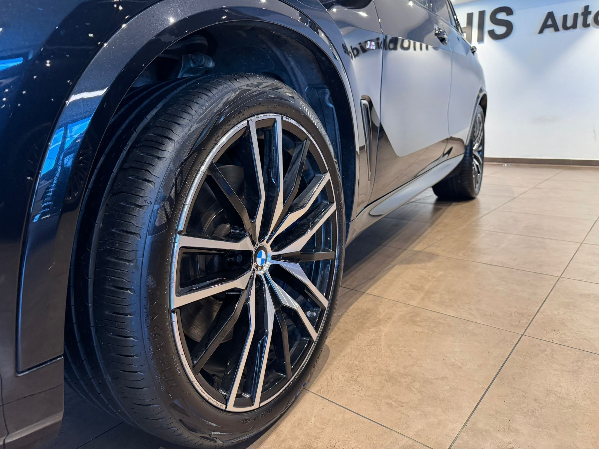 listing desktop thumbnail image 9