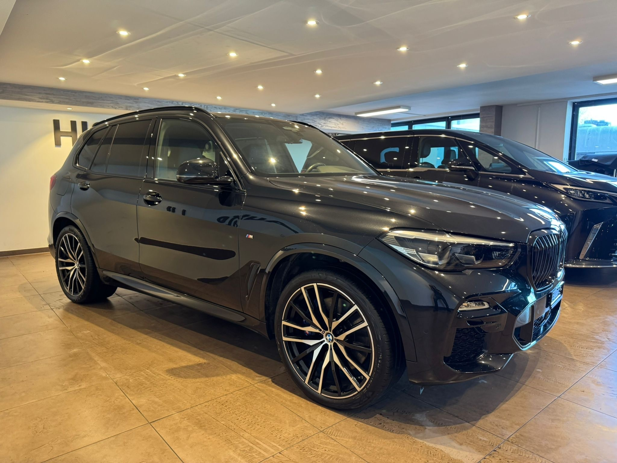 listing desktop thumbnail image 7