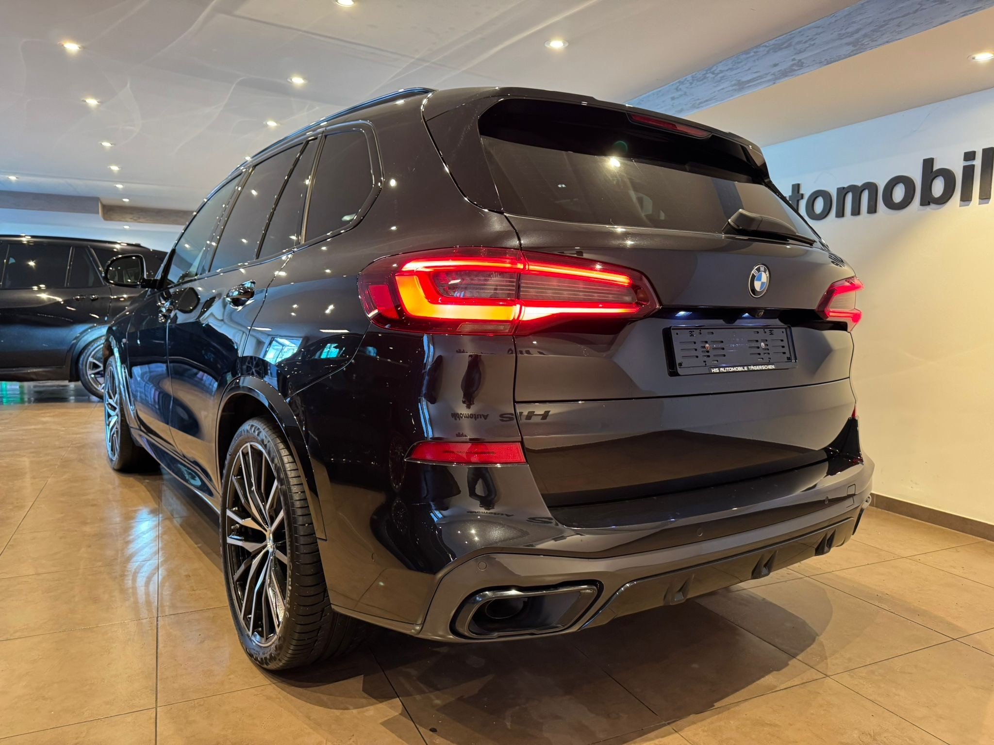 listing desktop thumbnail image 5