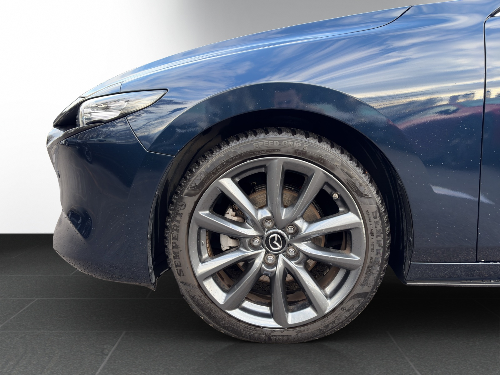 listing desktop thumbnail image 5