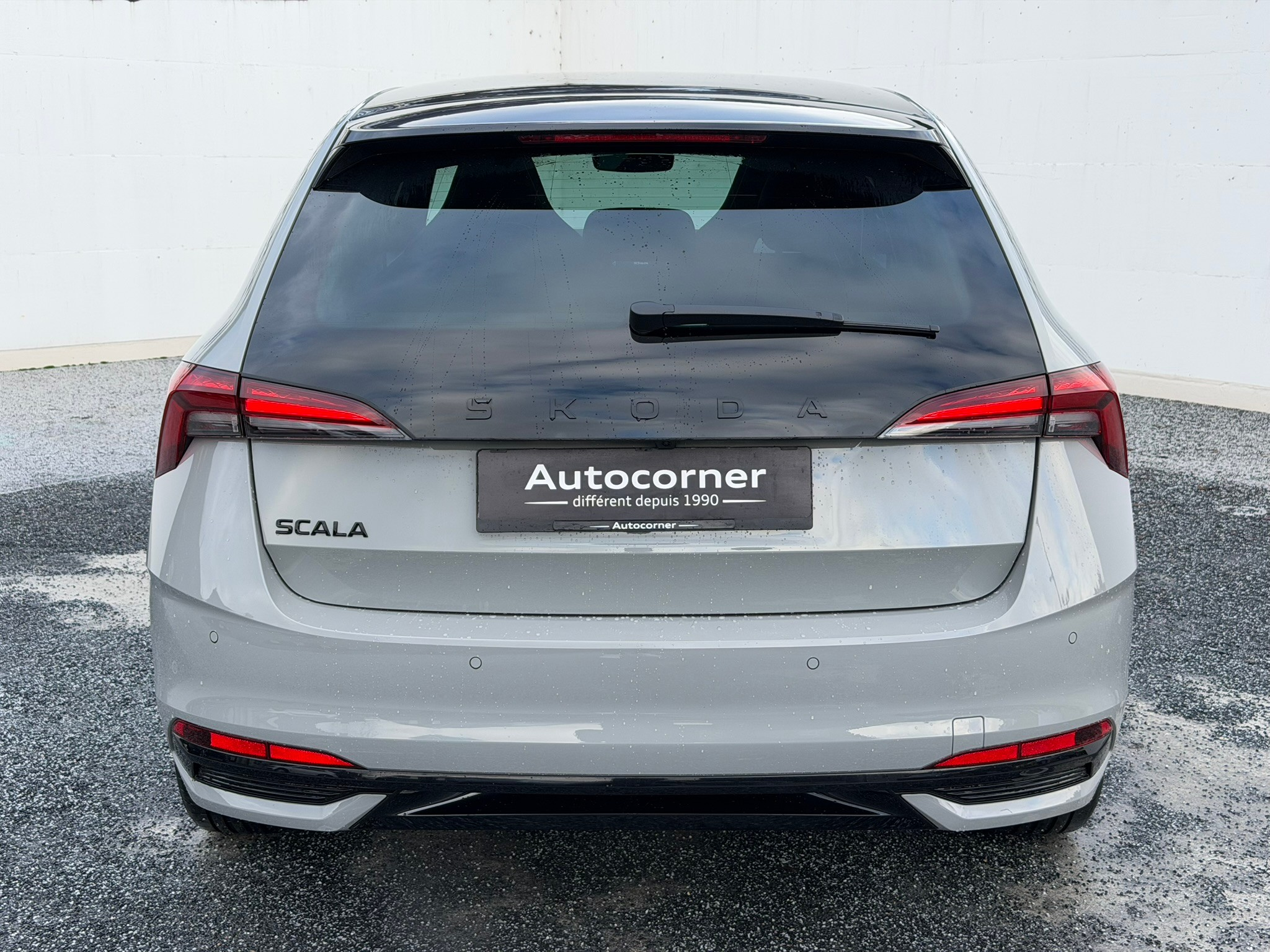 listing desktop thumbnail image 3