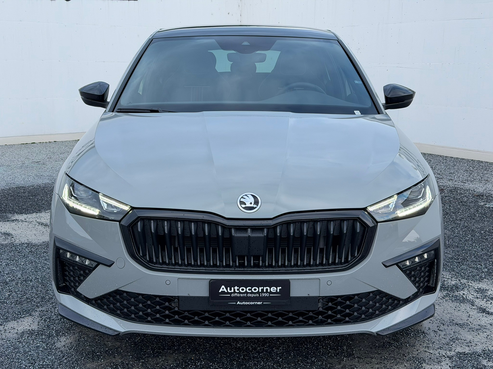 listing desktop thumbnail image 2