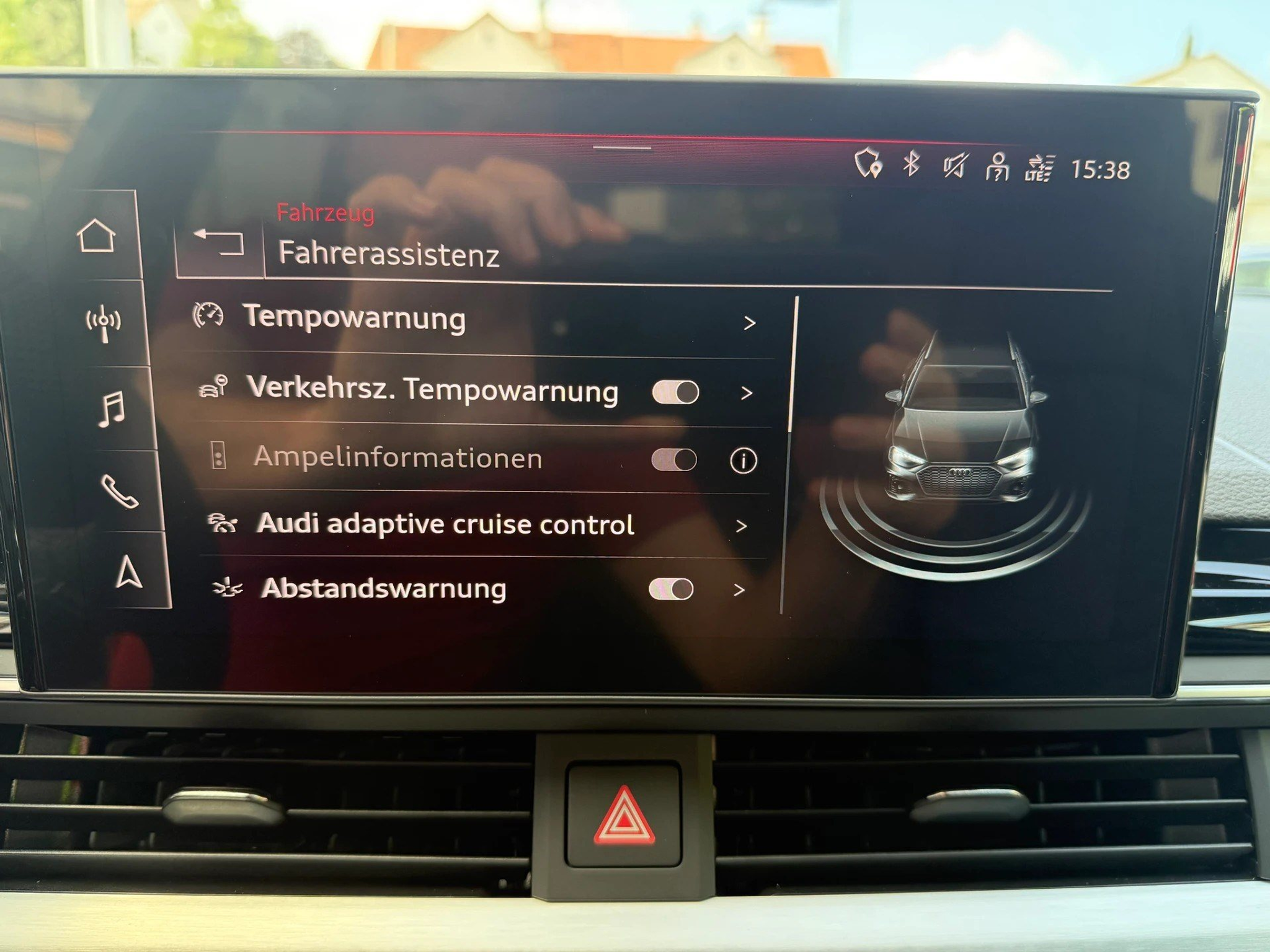 listing desktop thumbnail image 12