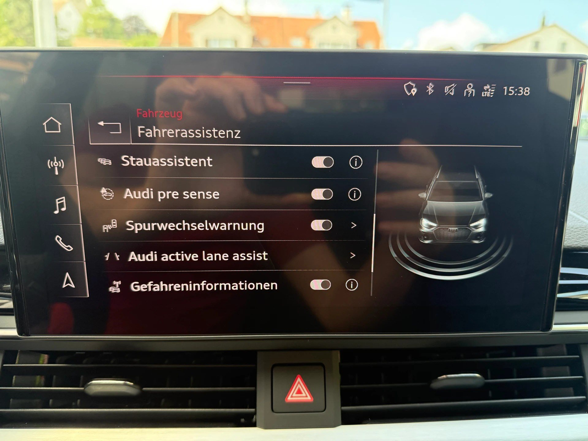 listing desktop thumbnail image 13