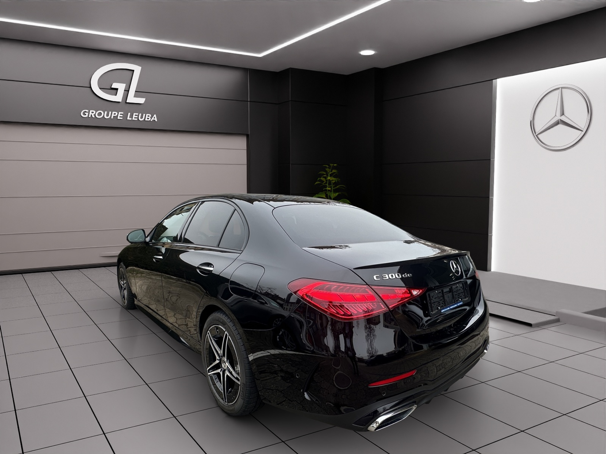 listing desktop thumbnail image 3