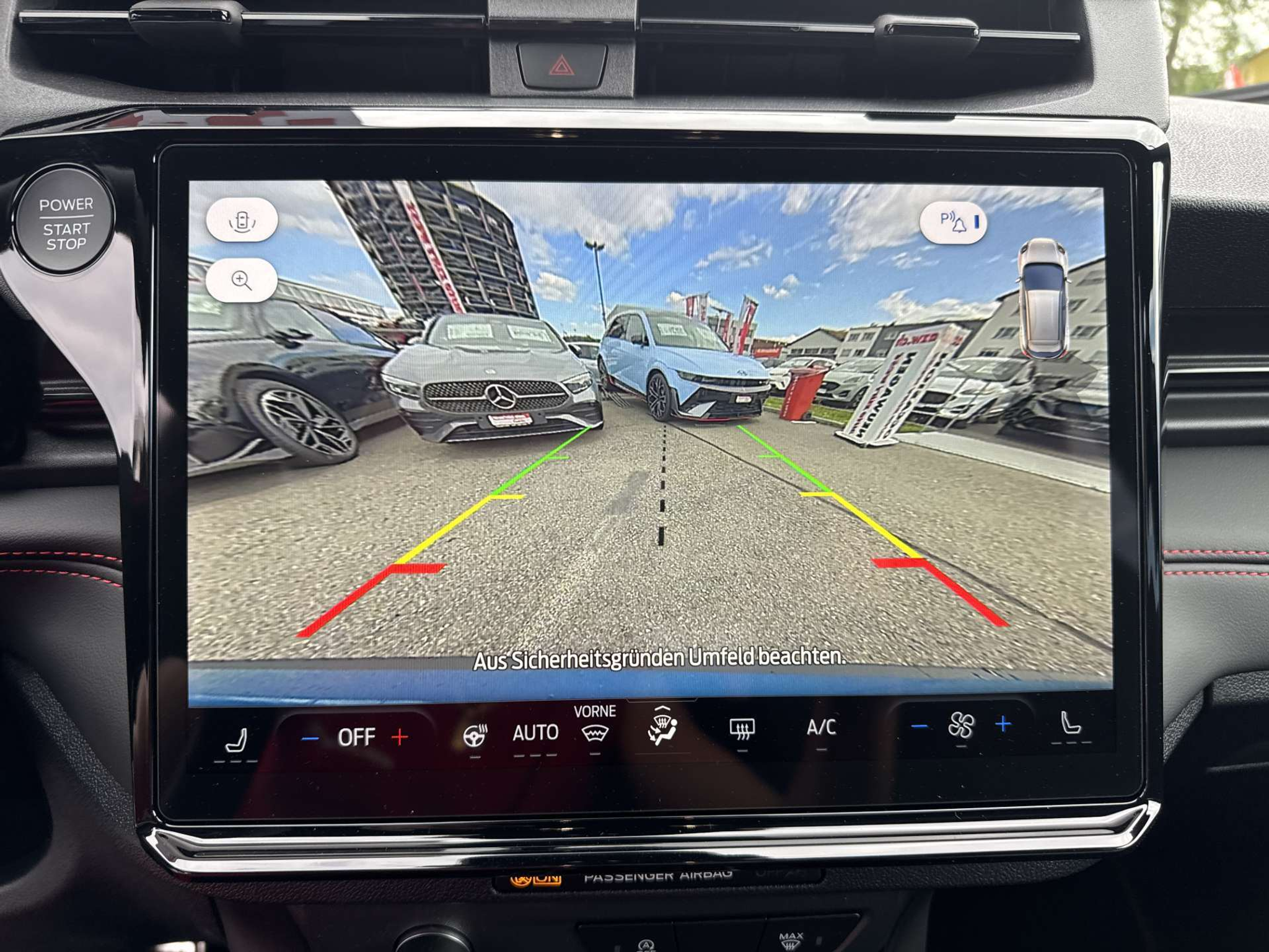 listing desktop thumbnail image 9