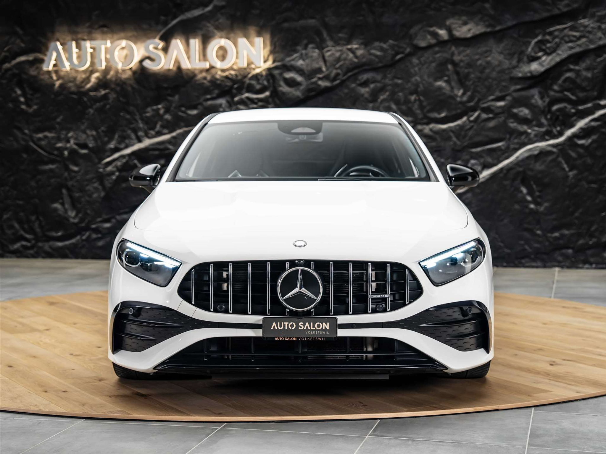 listing desktop thumbnail image 6