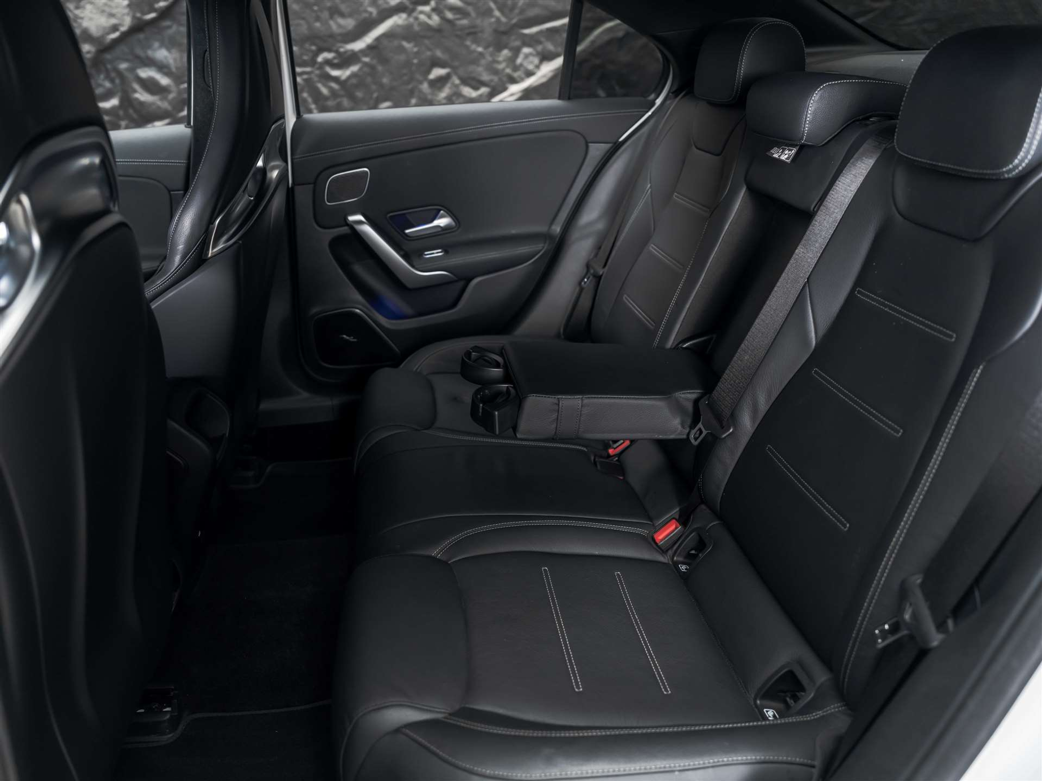 listing desktop thumbnail image 13