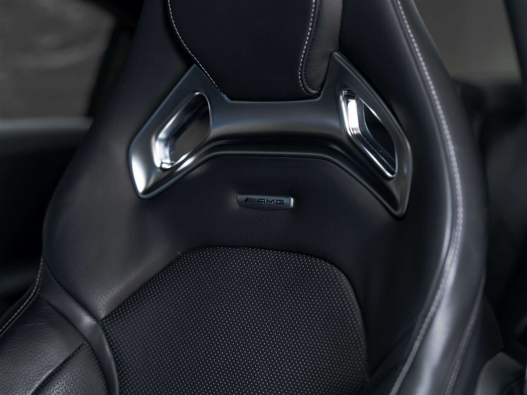 listing desktop thumbnail image 10