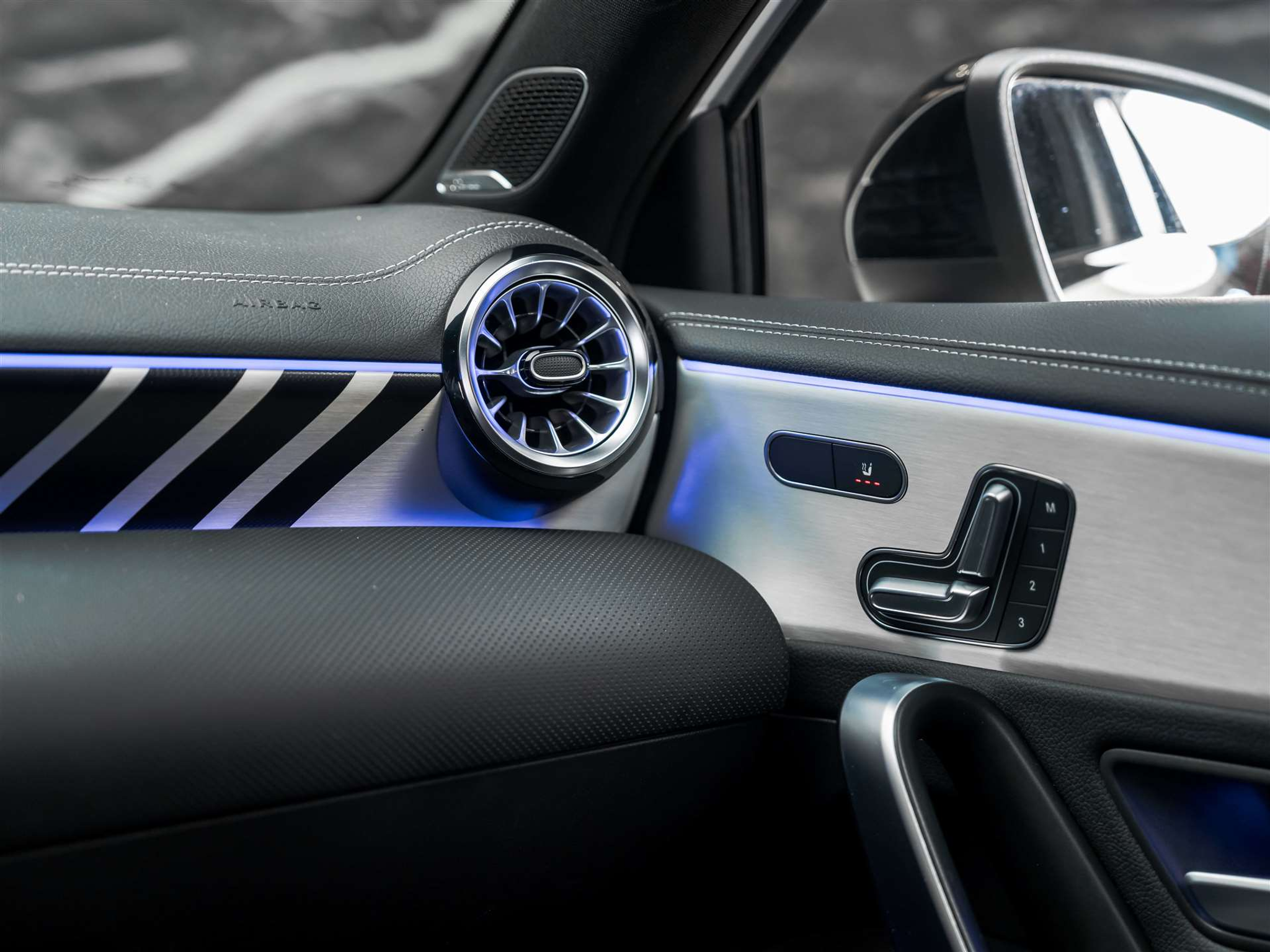 listing desktop thumbnail image 33