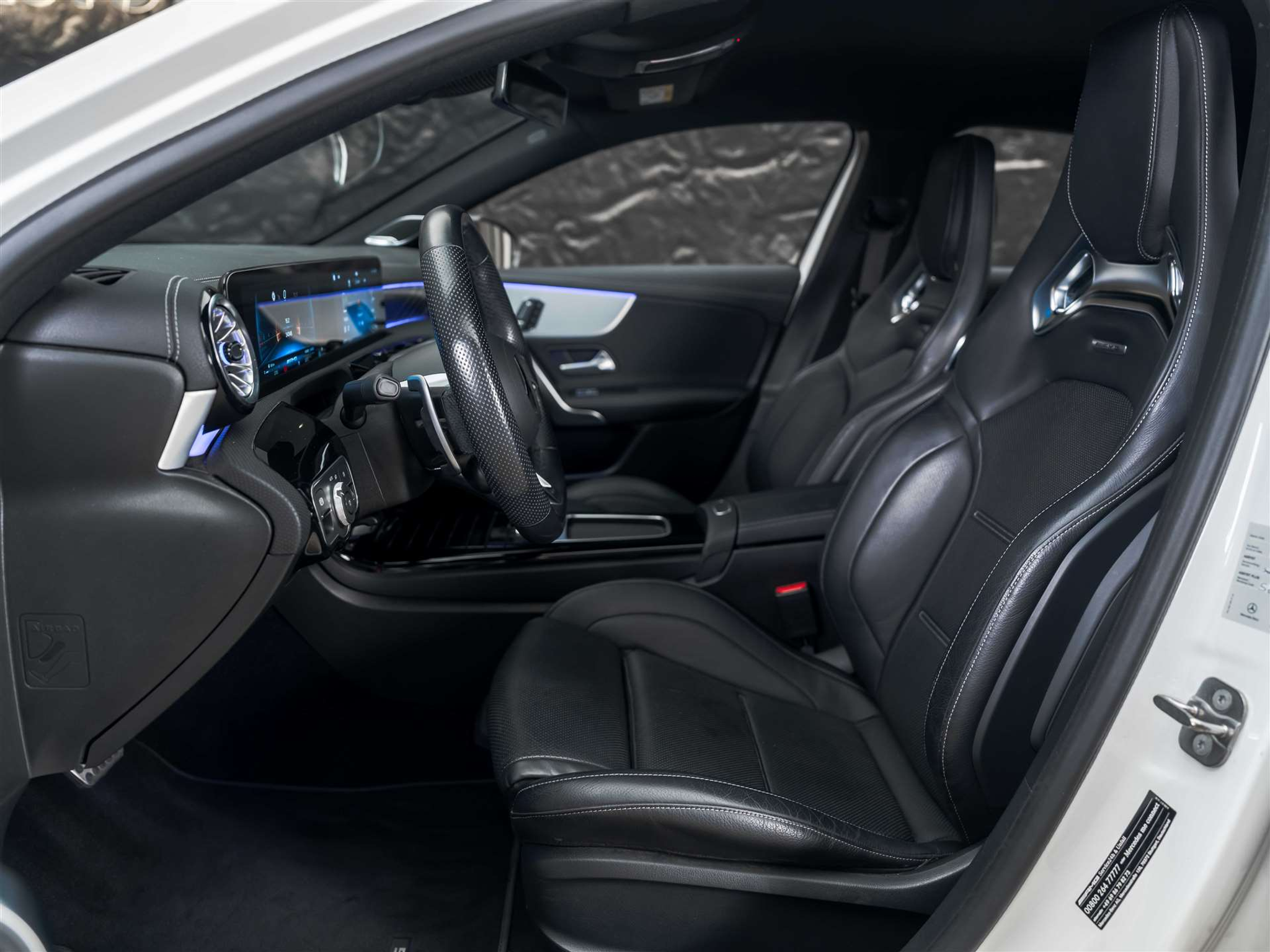 listing desktop thumbnail image 8