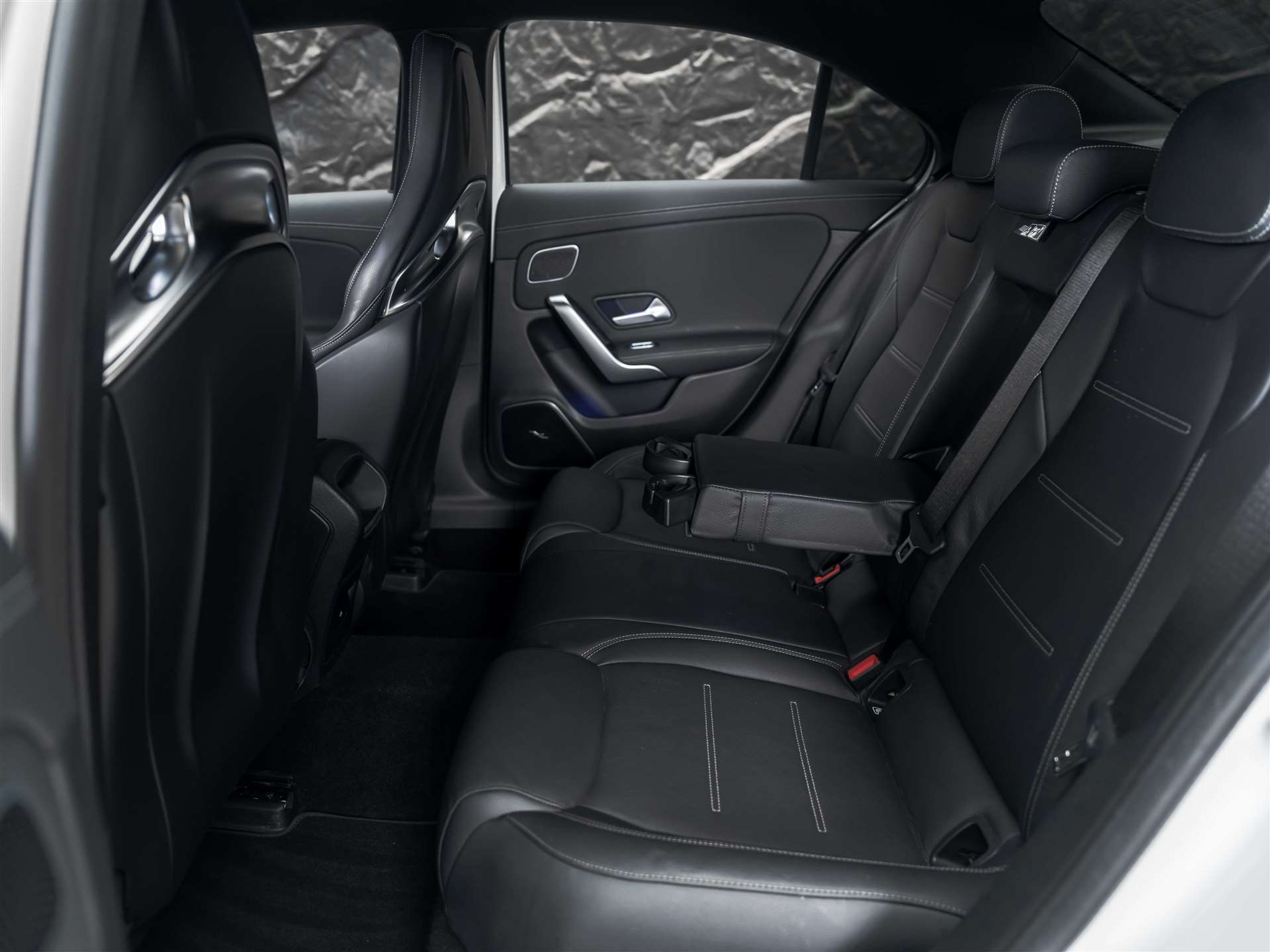 listing desktop thumbnail image 12