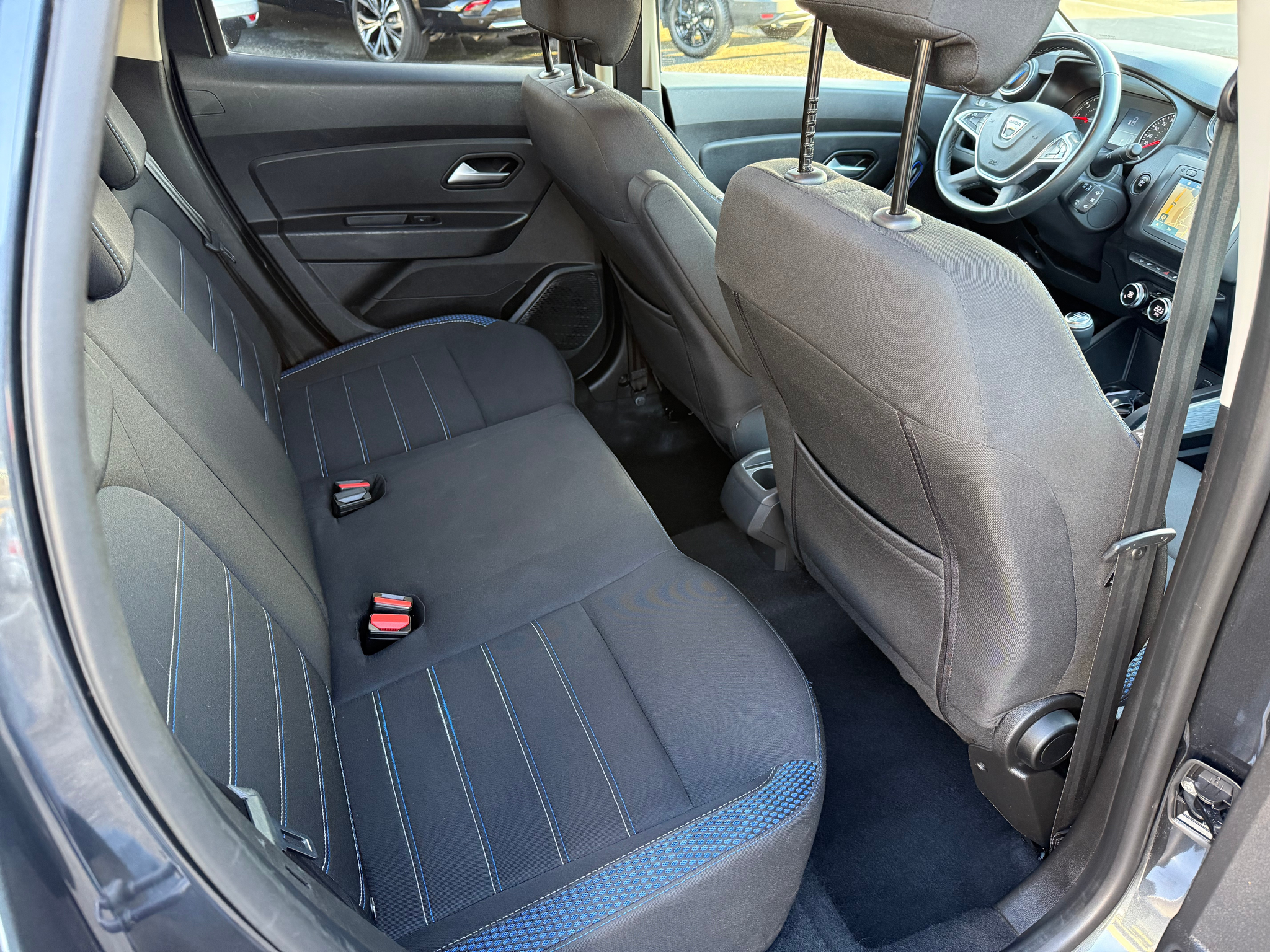 listing desktop thumbnail image 10