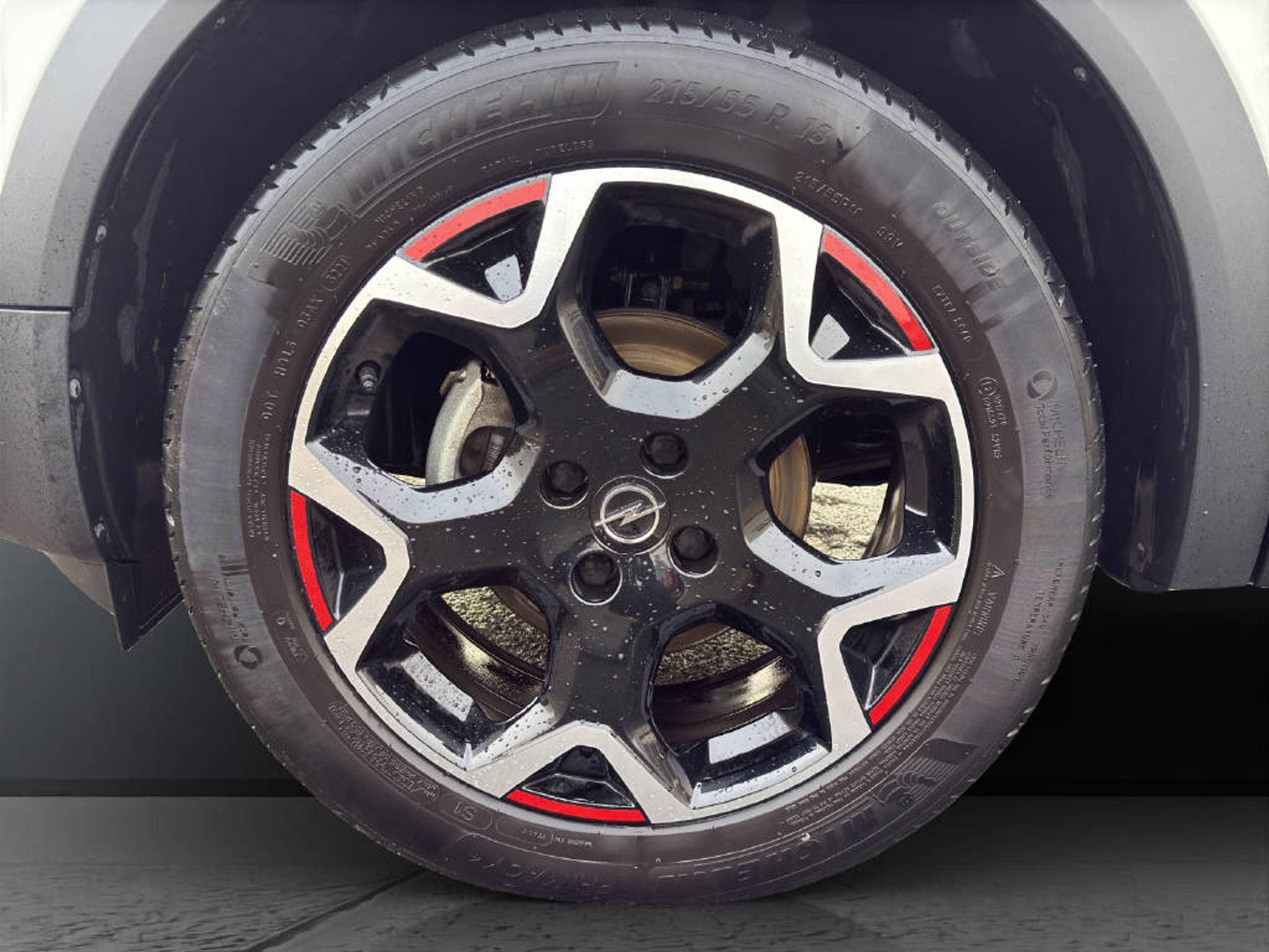 listing desktop thumbnail image 13