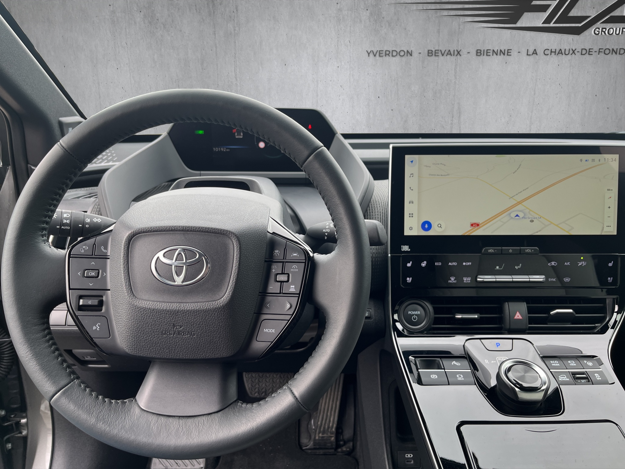 listing desktop thumbnail image 8