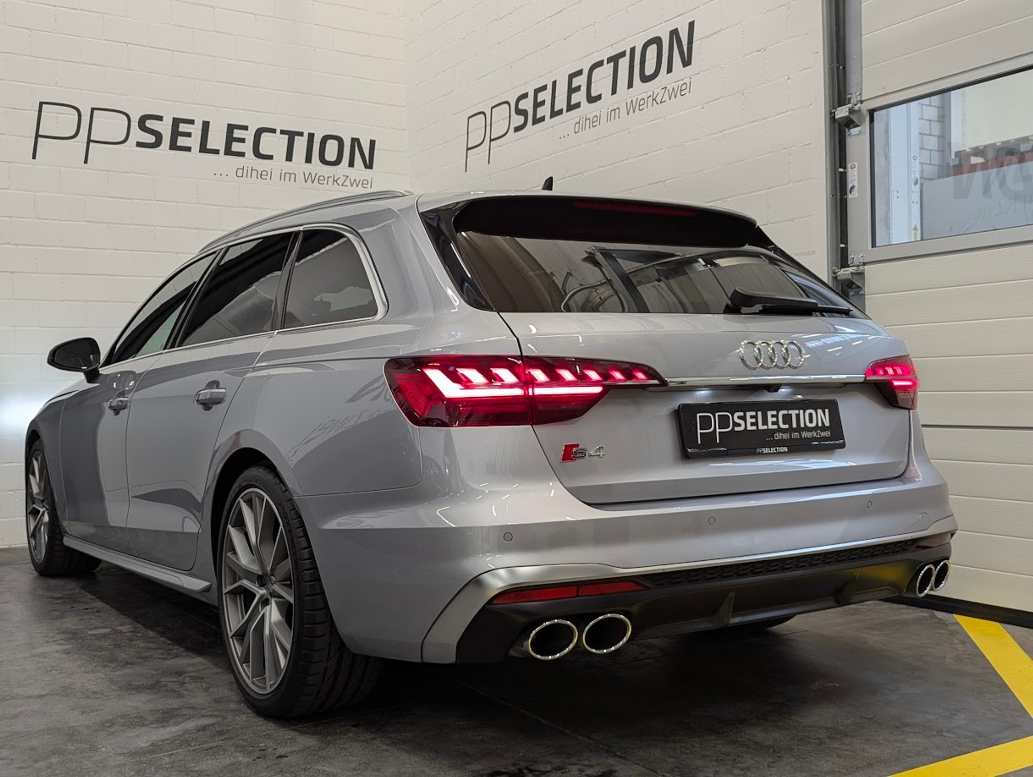 listing desktop thumbnail image 15