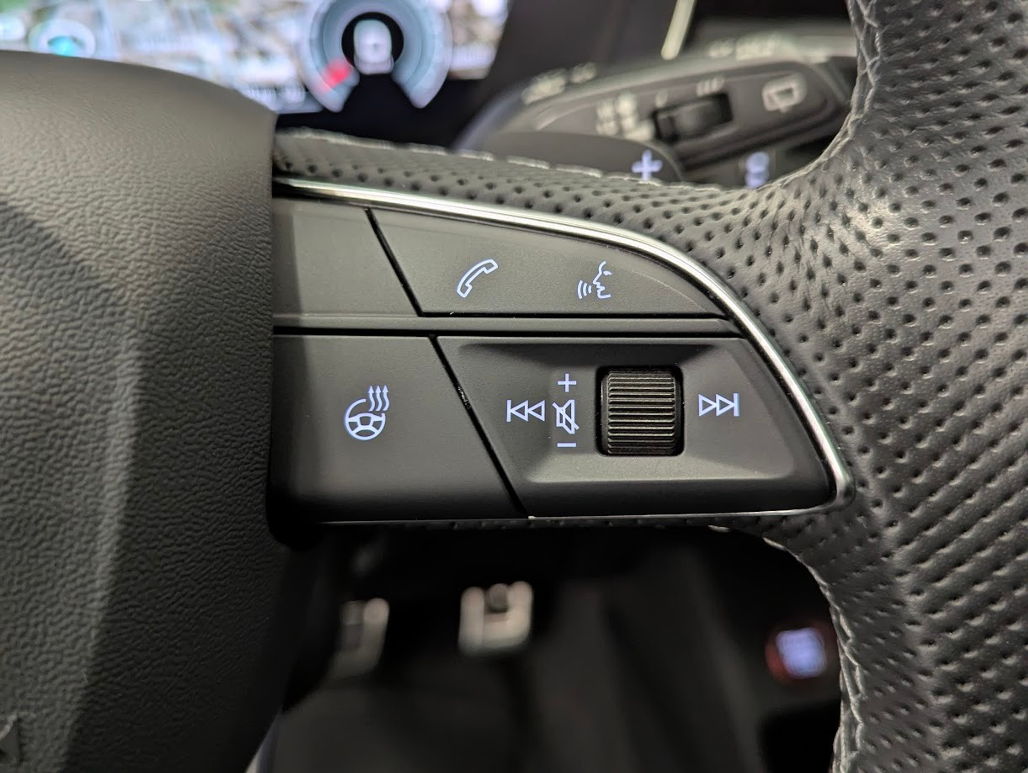 listing desktop thumbnail image 6