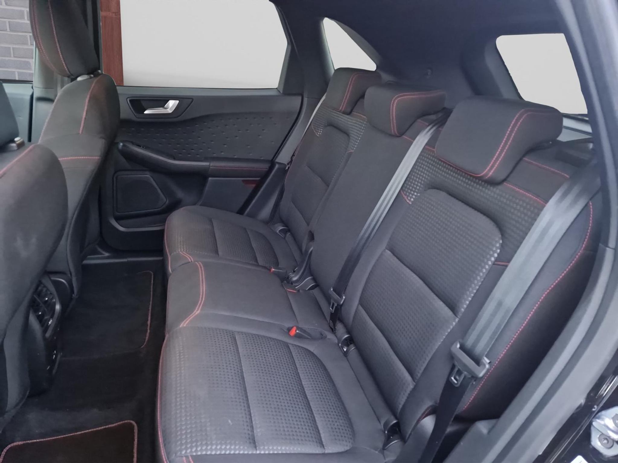 listing desktop thumbnail image 8